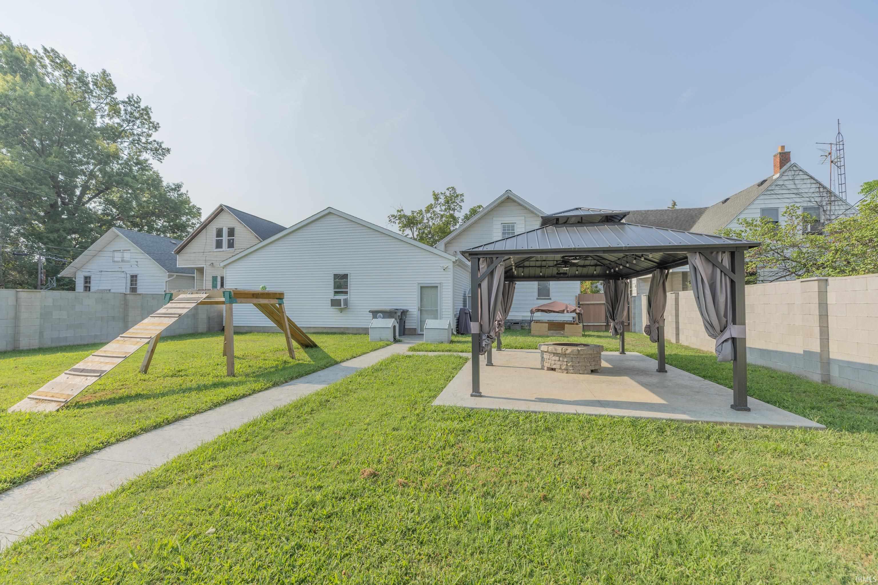 24th image of 119 W Missouri St, Evansville, IN 47710 | MLS# 202633452