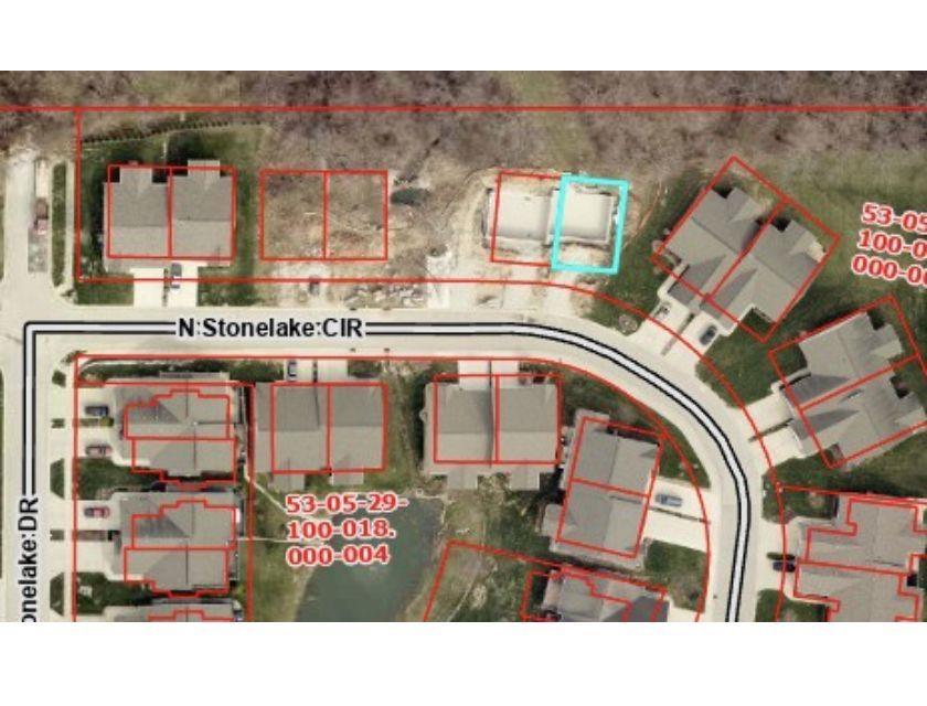 2nd image of 2462 N Stonelake Cir, Bloomington, IN 47404 | MLS# 202633467