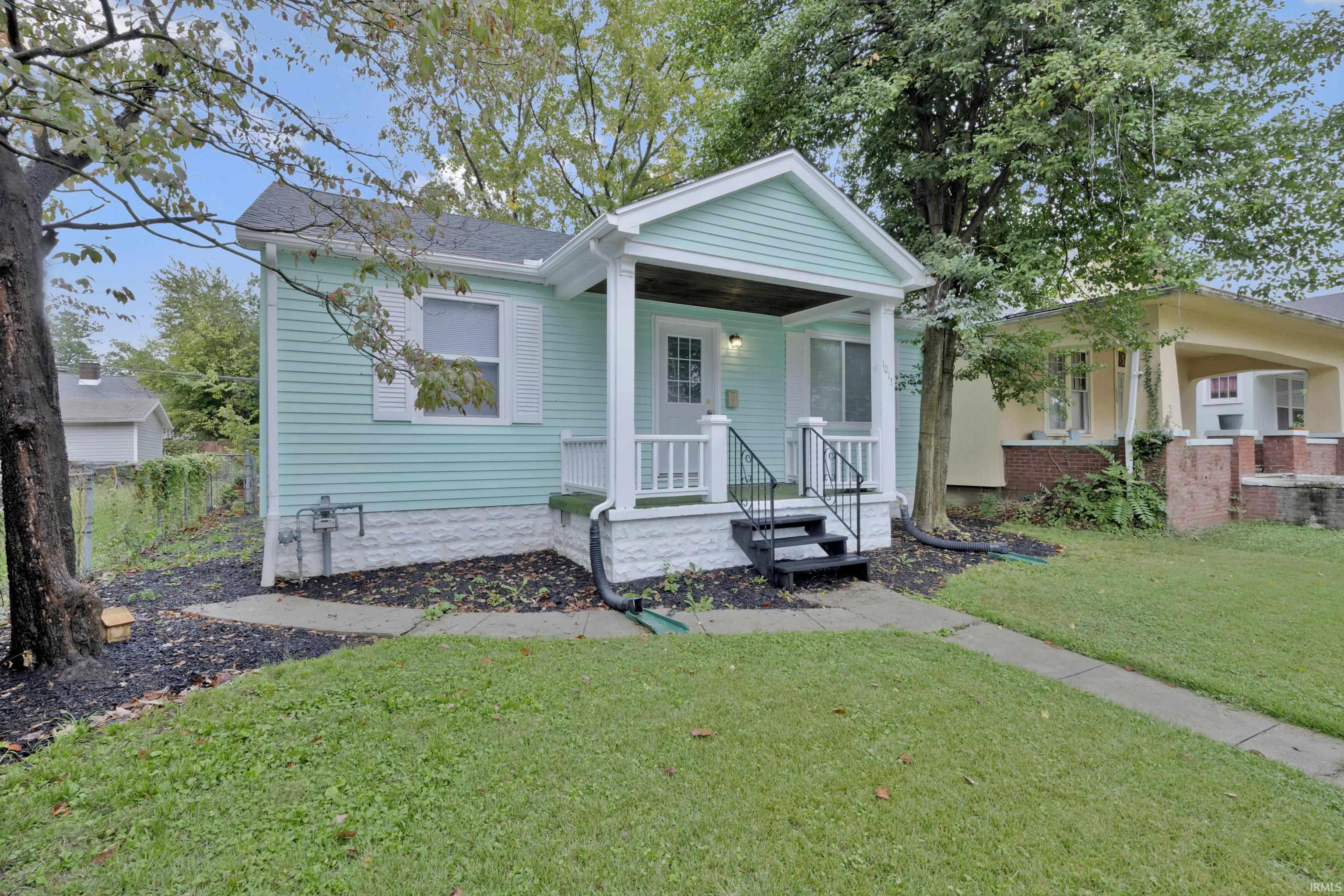 Photo 3 of Manufactured home for sale at 1011 Jefferson Ave, Evansville, IN 47714 | MLS# 202633472 | Listing updated on 2026-10-08