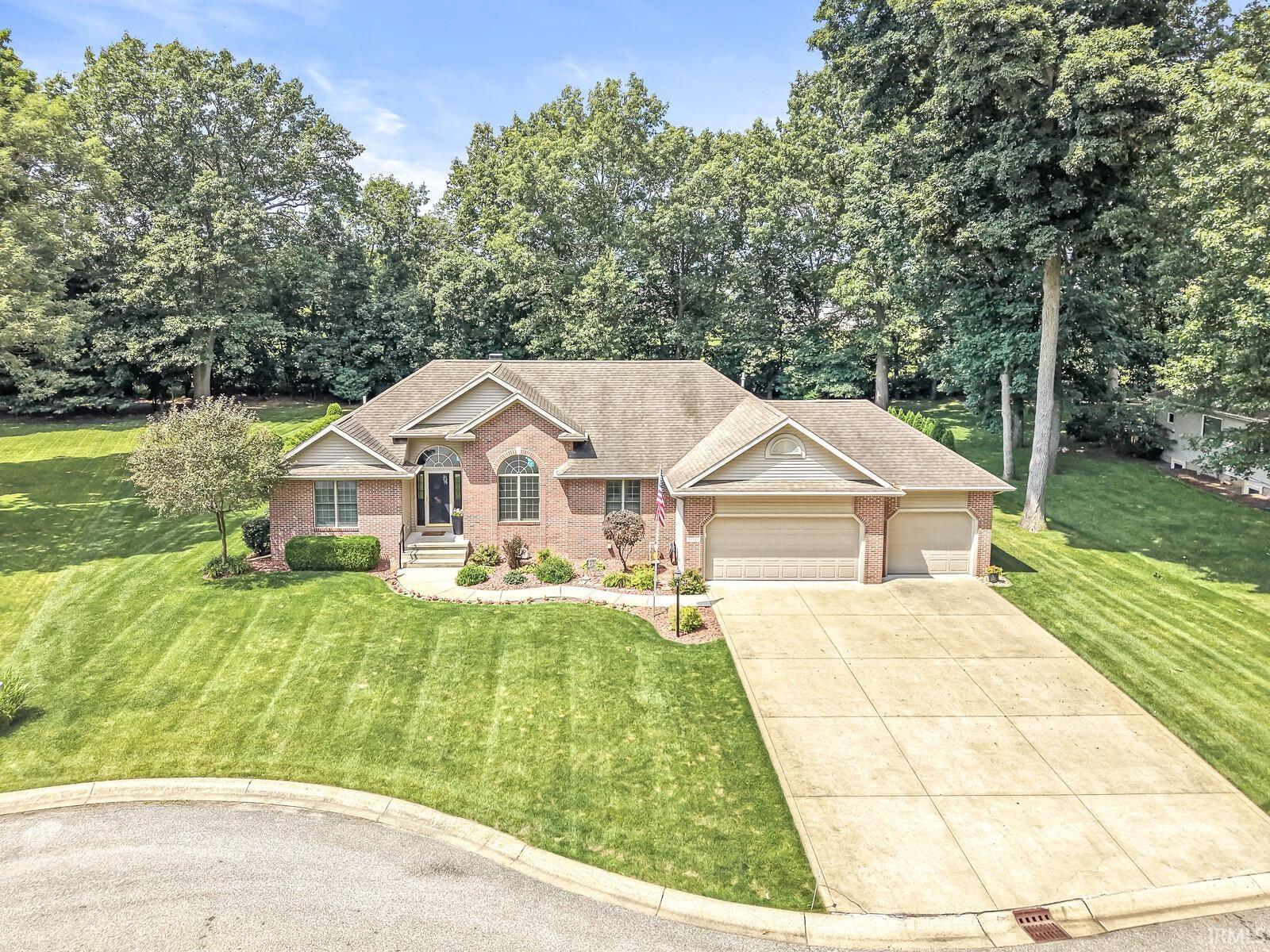 2nd image of 53143 Trinity Ct, Elkhart, IN 46514 | MLS# 202633474
