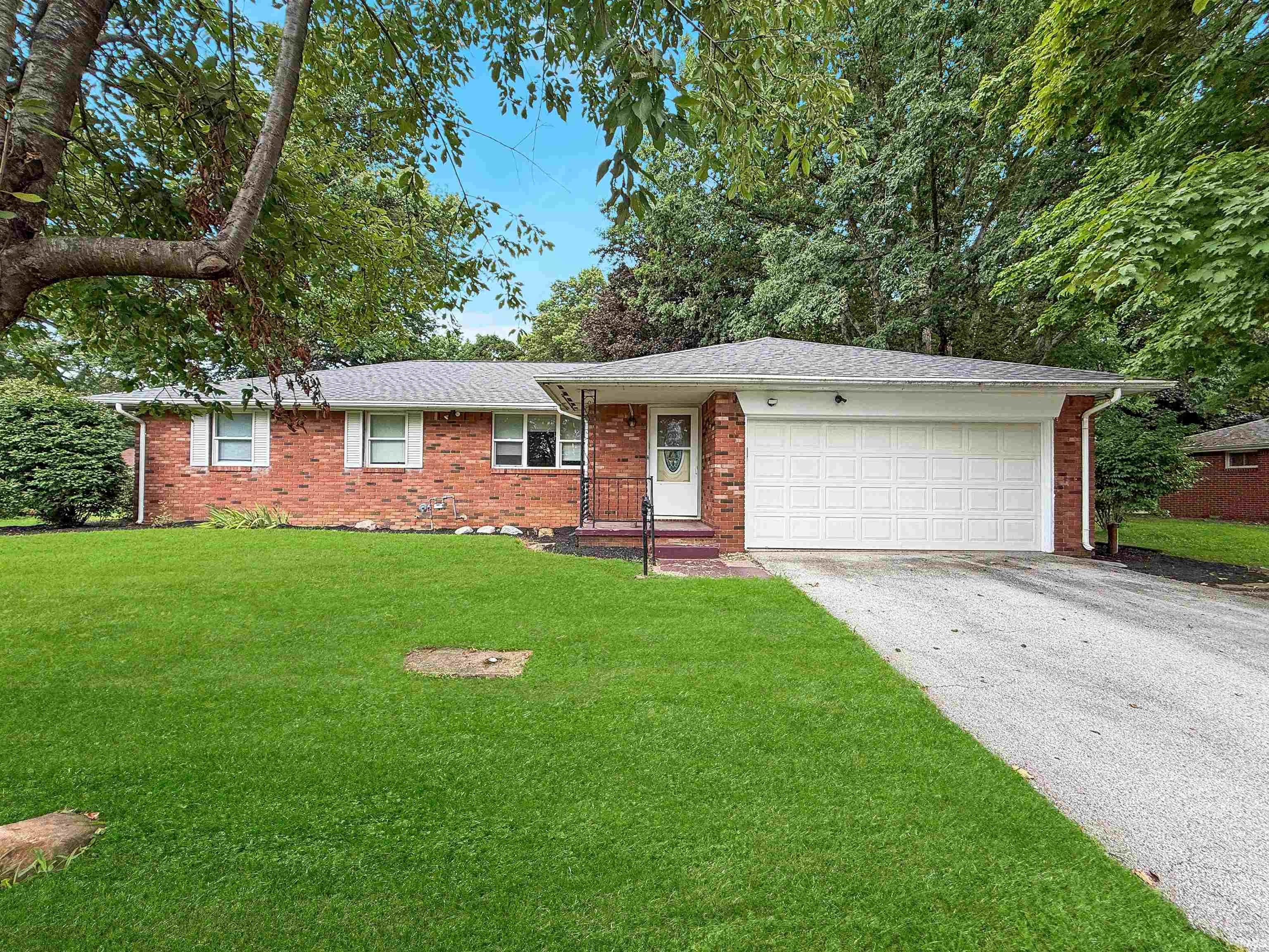 1st image of 3710 Hickory Ln, Lafayette, IN 47905 | MLS# 202633536