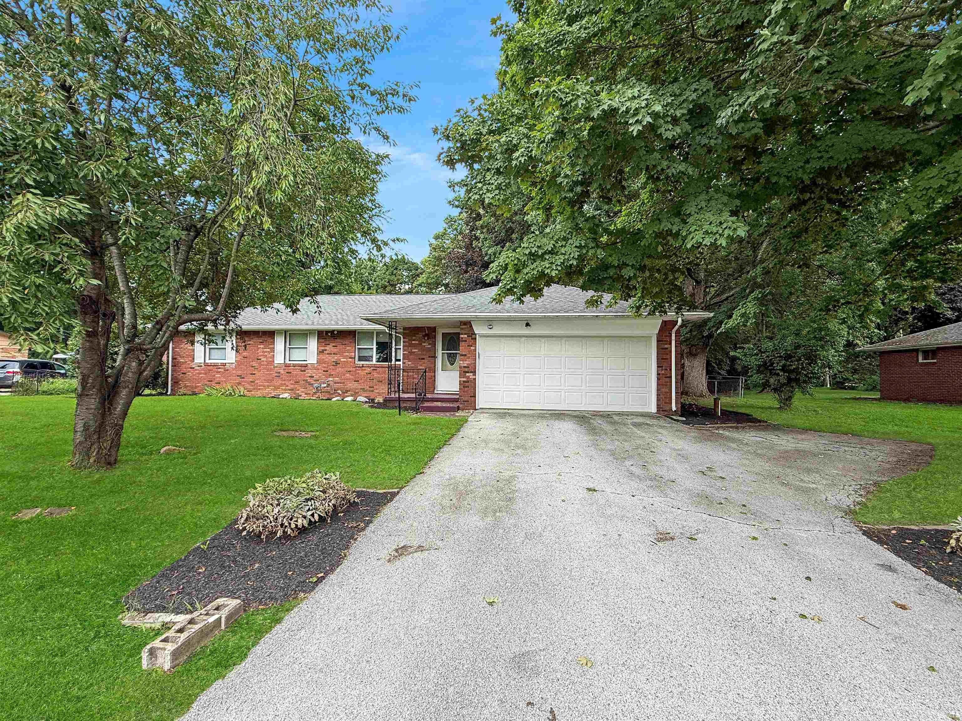 2nd image of 3710 Hickory Ln, Lafayette, IN 47905 | MLS# 202633536
