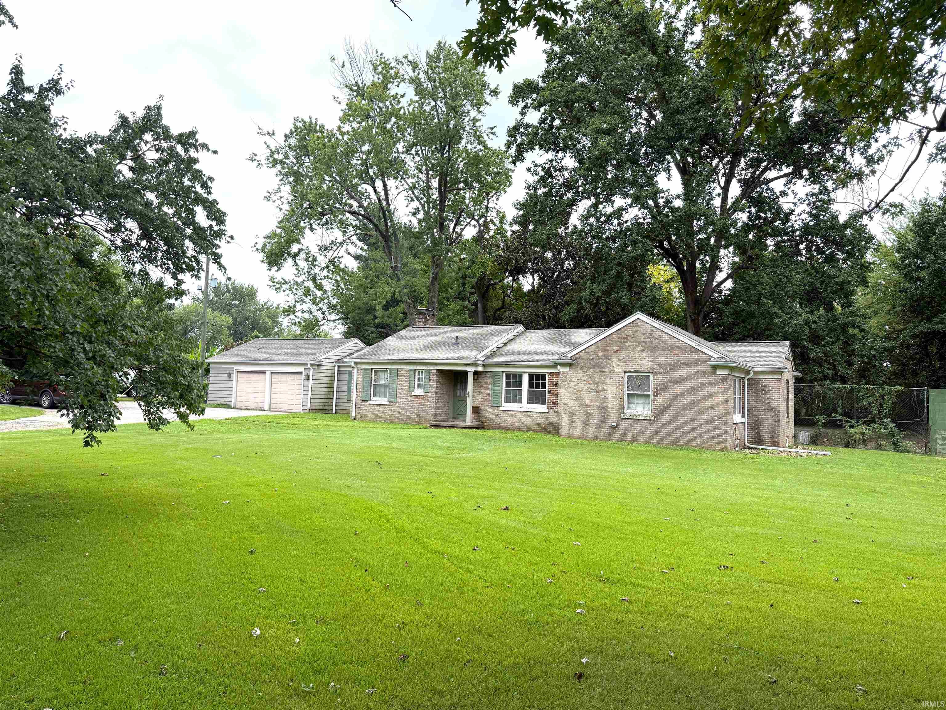 1st image of 6811 Newburgh Rd, Evansville, IN 47715 | MLS# 202633588