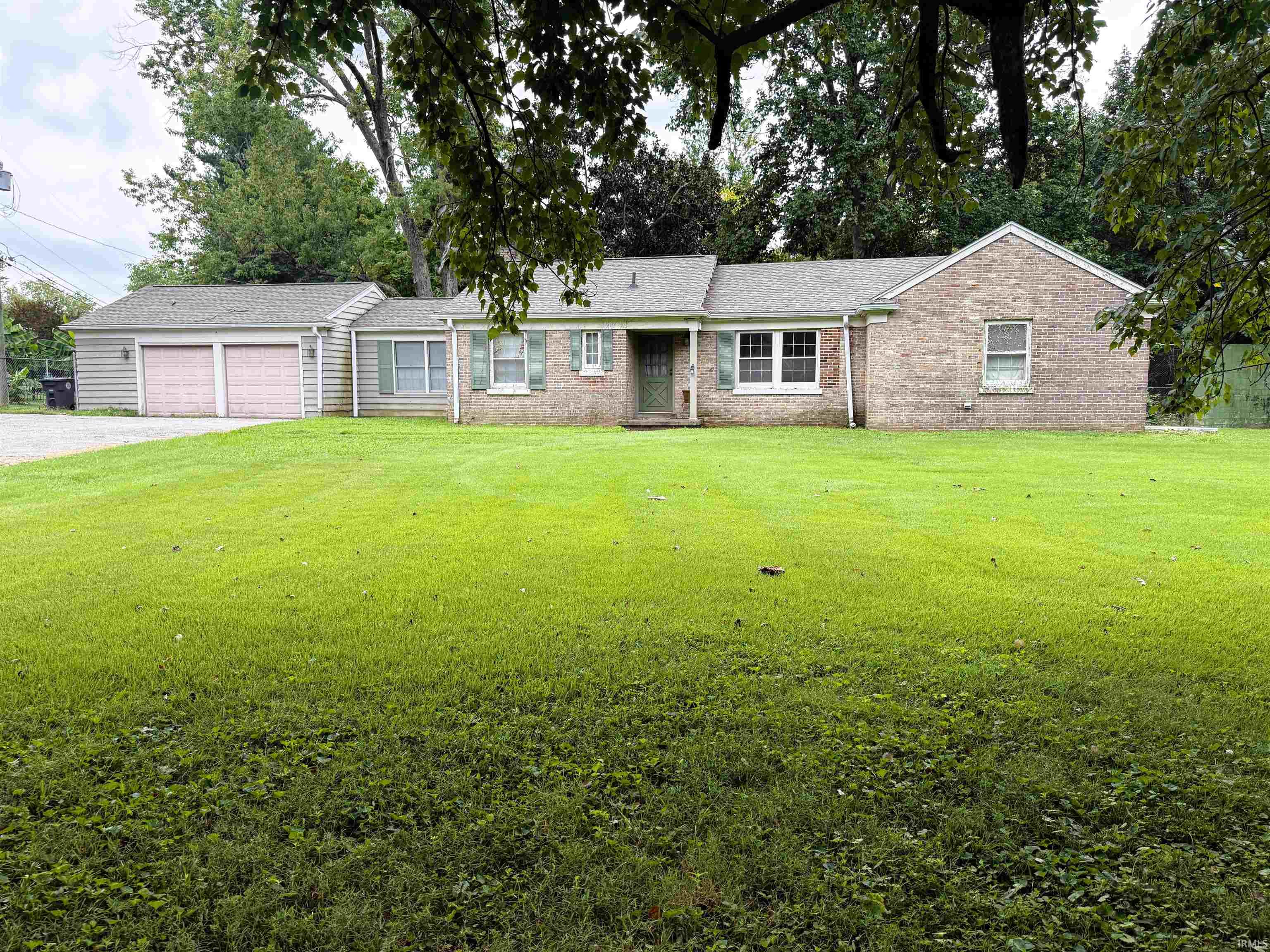 2nd image of 6811 Newburgh Rd, Evansville, IN 47715 | MLS# 202633588