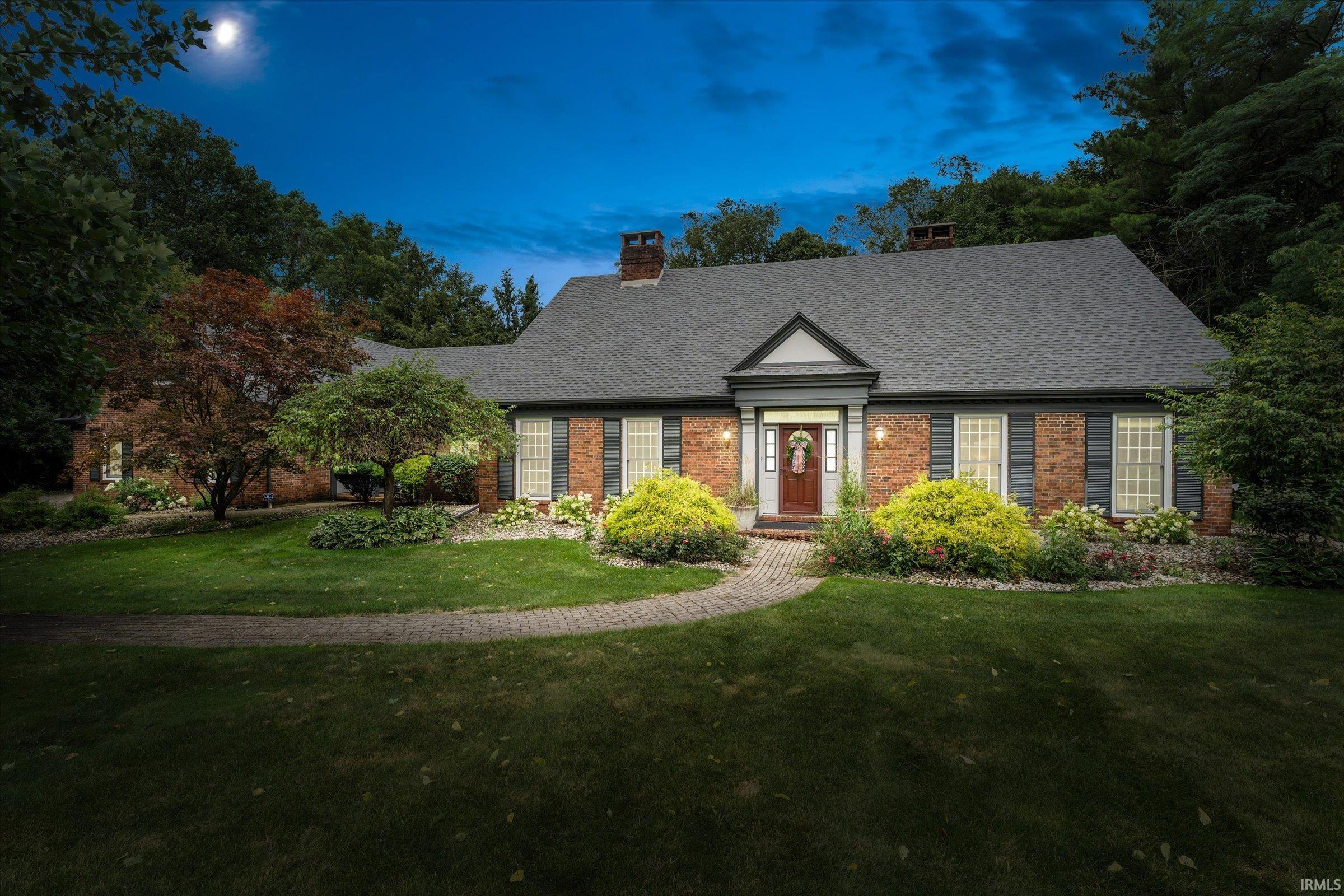 1st image of 1441 Garland Cir, South Bend, IN 46614 | MLS# 202633589