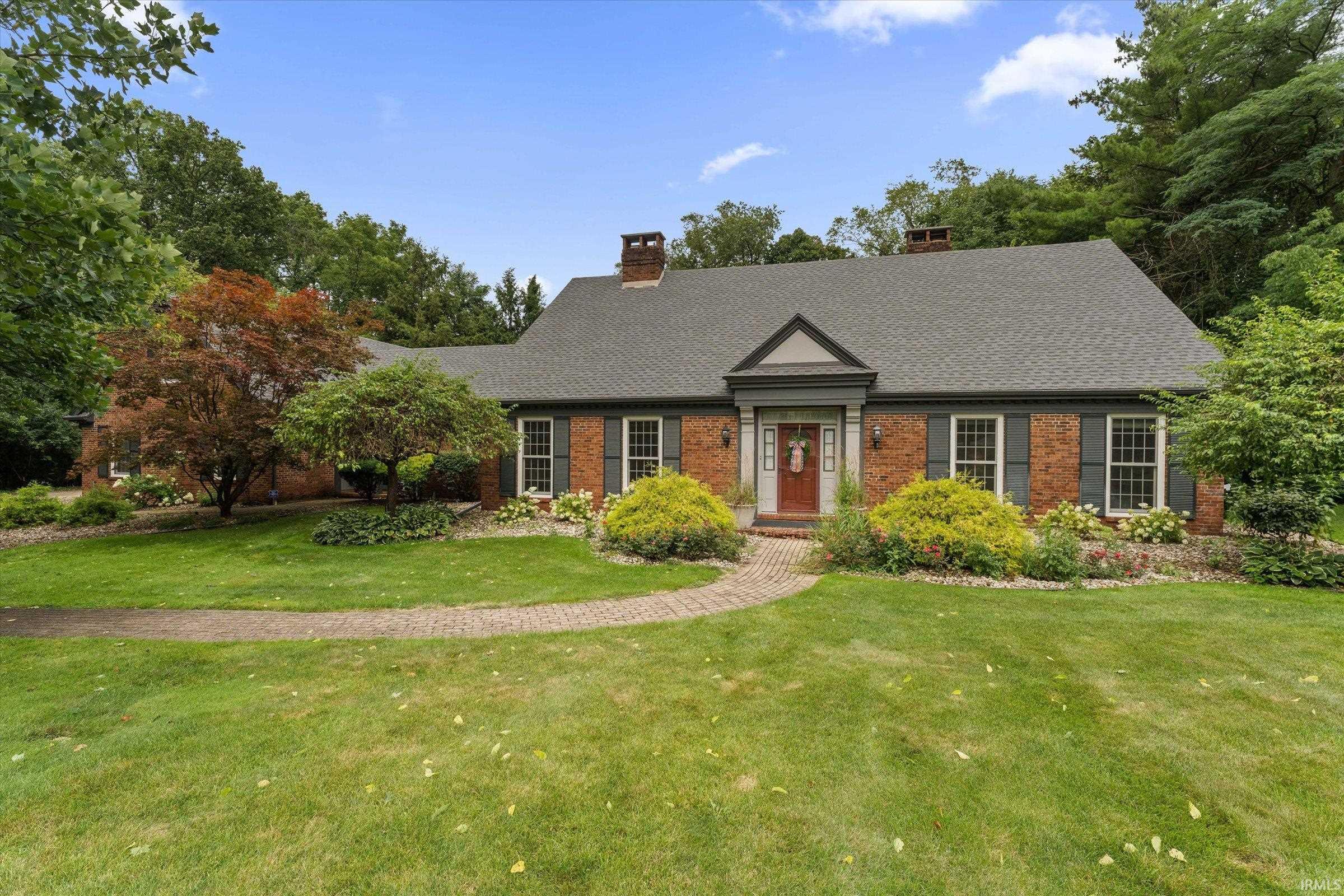 2nd image of 1441 Garland Cir, South Bend, IN 46614 | MLS# 202633589