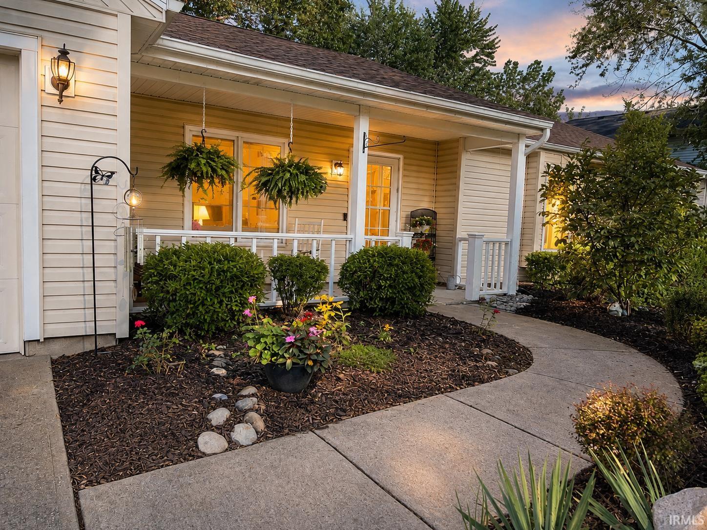 2nd image of 4018 Thorton Dr, Fort Wayne, IN 46815 | MLS# 202633620