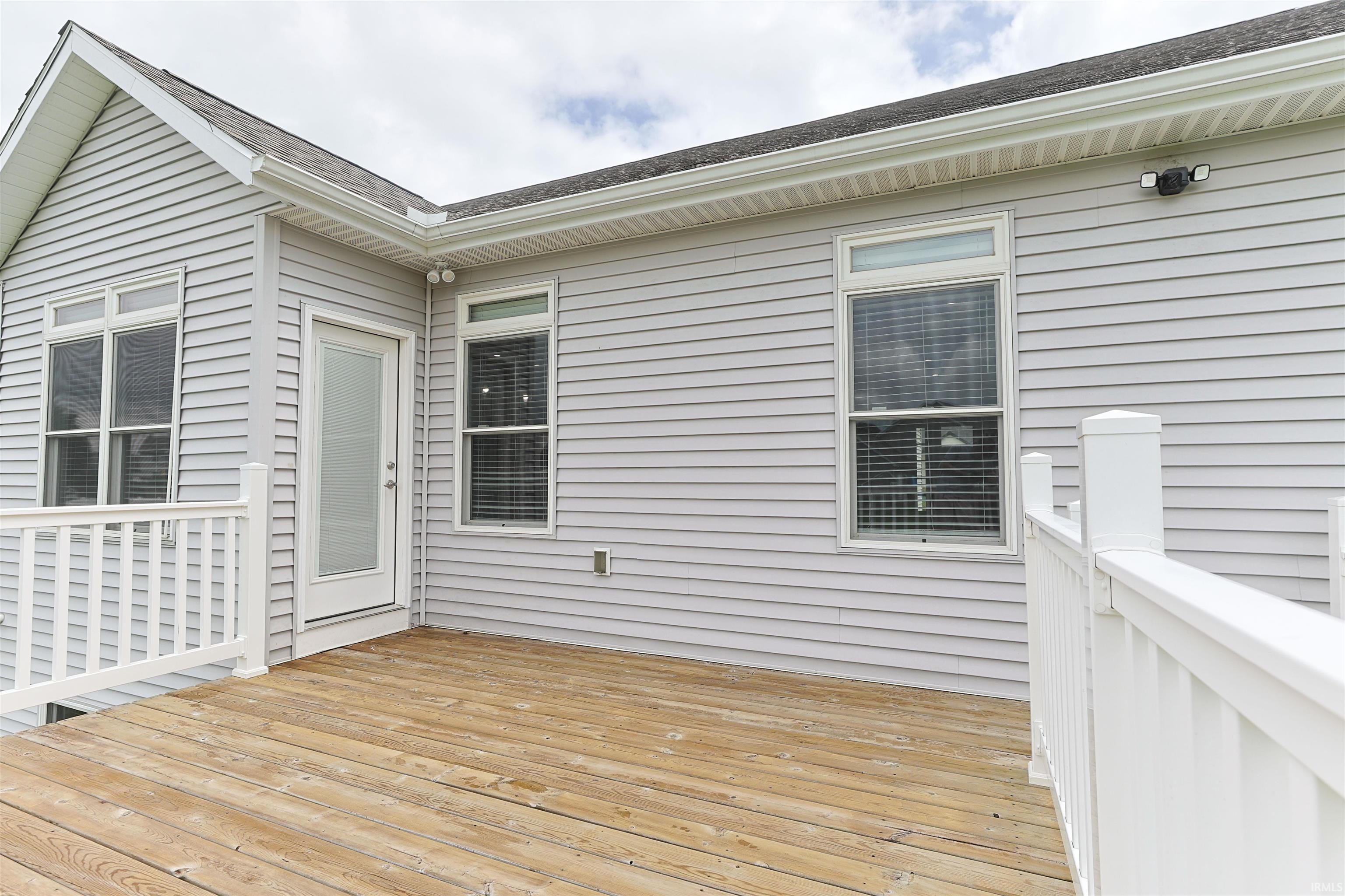 40th image of 1725 Stoneham Dr, Mishawaka, IN 46544 | MLS# 202633635