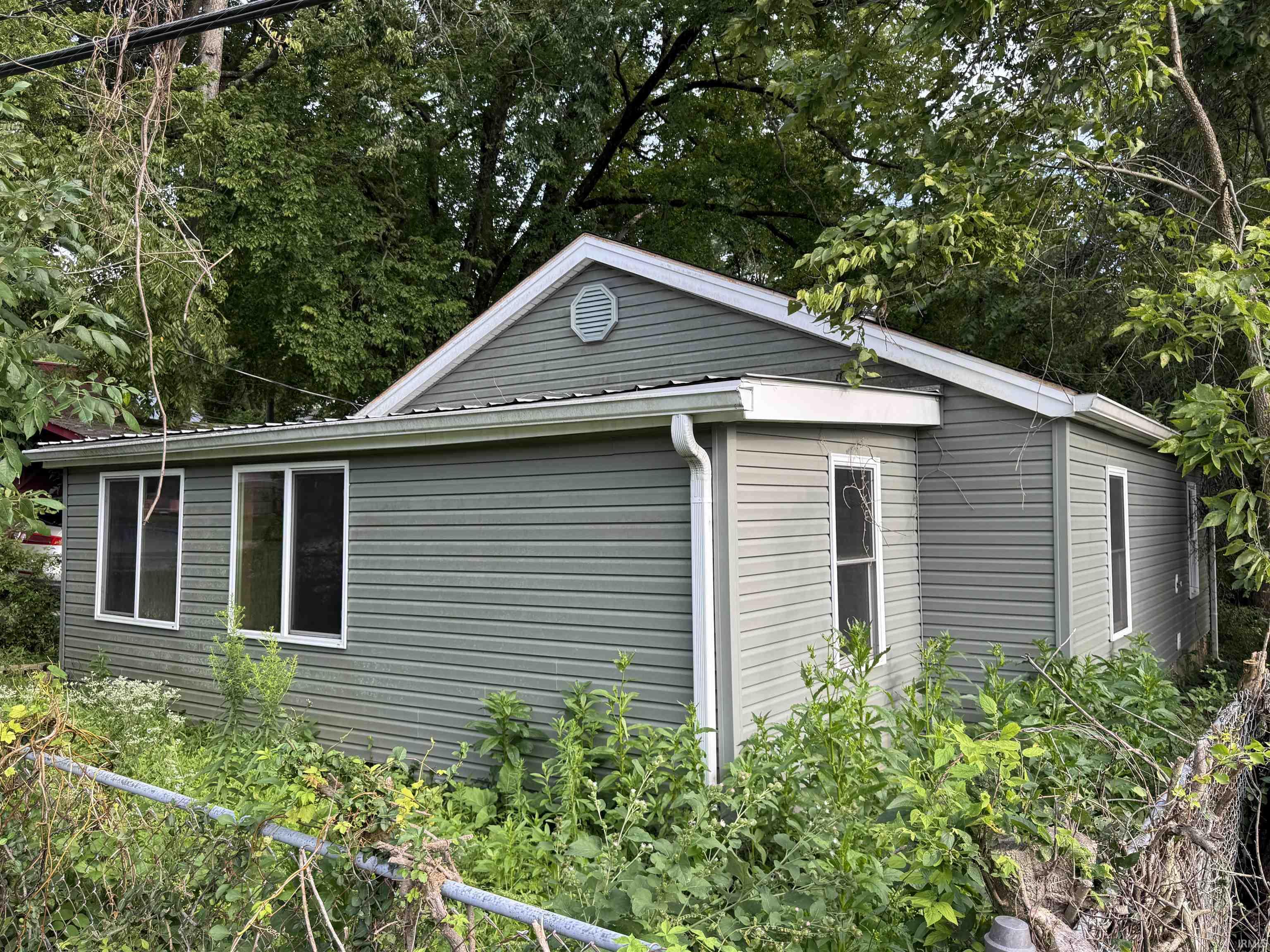 2nd image of 1018 E Thornton Dr, Bloomington, IN 47401 | MLS# 202633649