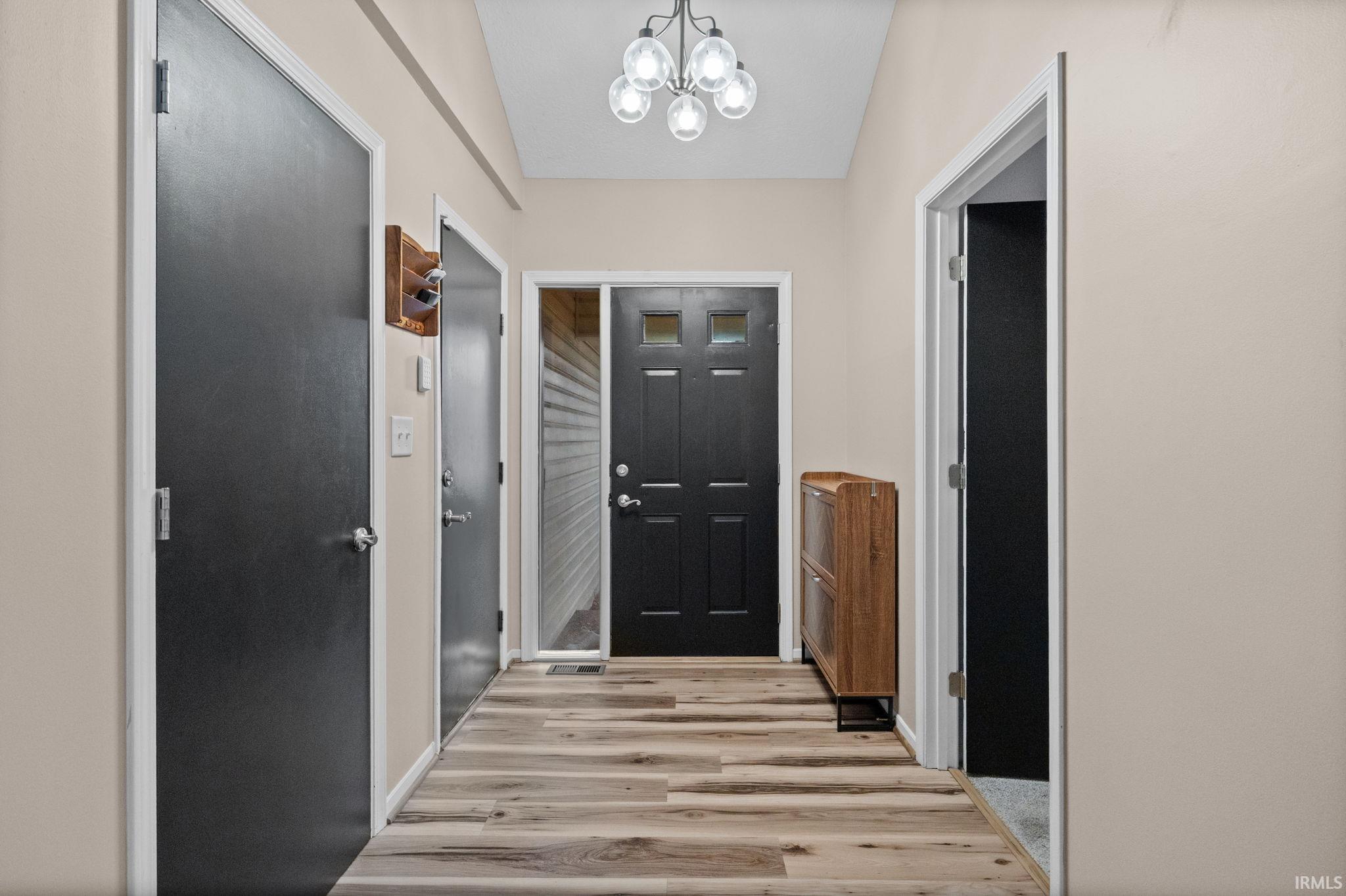 image of 833 Foxwood Dr, Lafayette, IN 47905 | MLS# 202633674