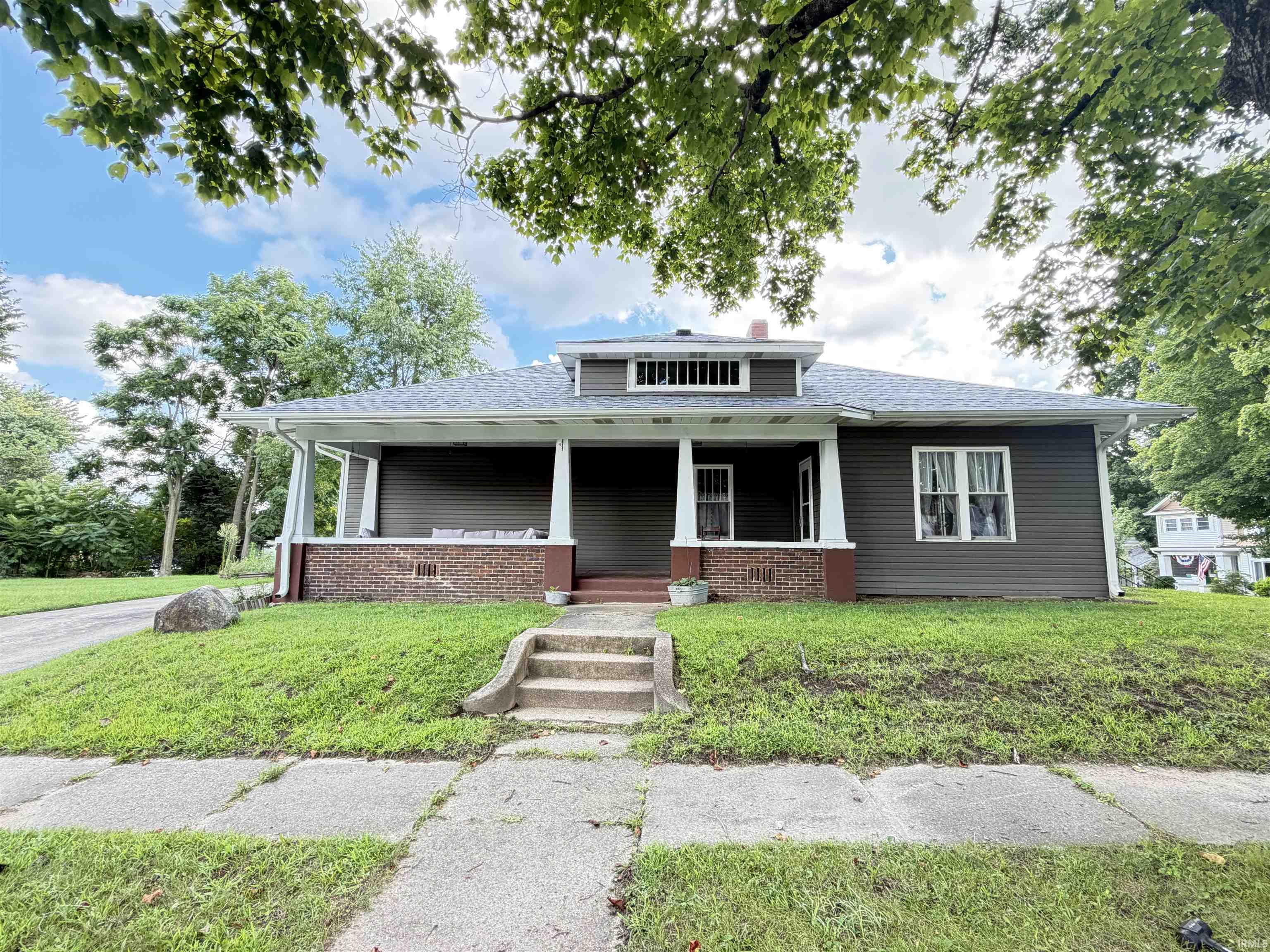 3rd image of 215 N Newlin St, Veedersburg, IN 47987 | MLS# 202633698