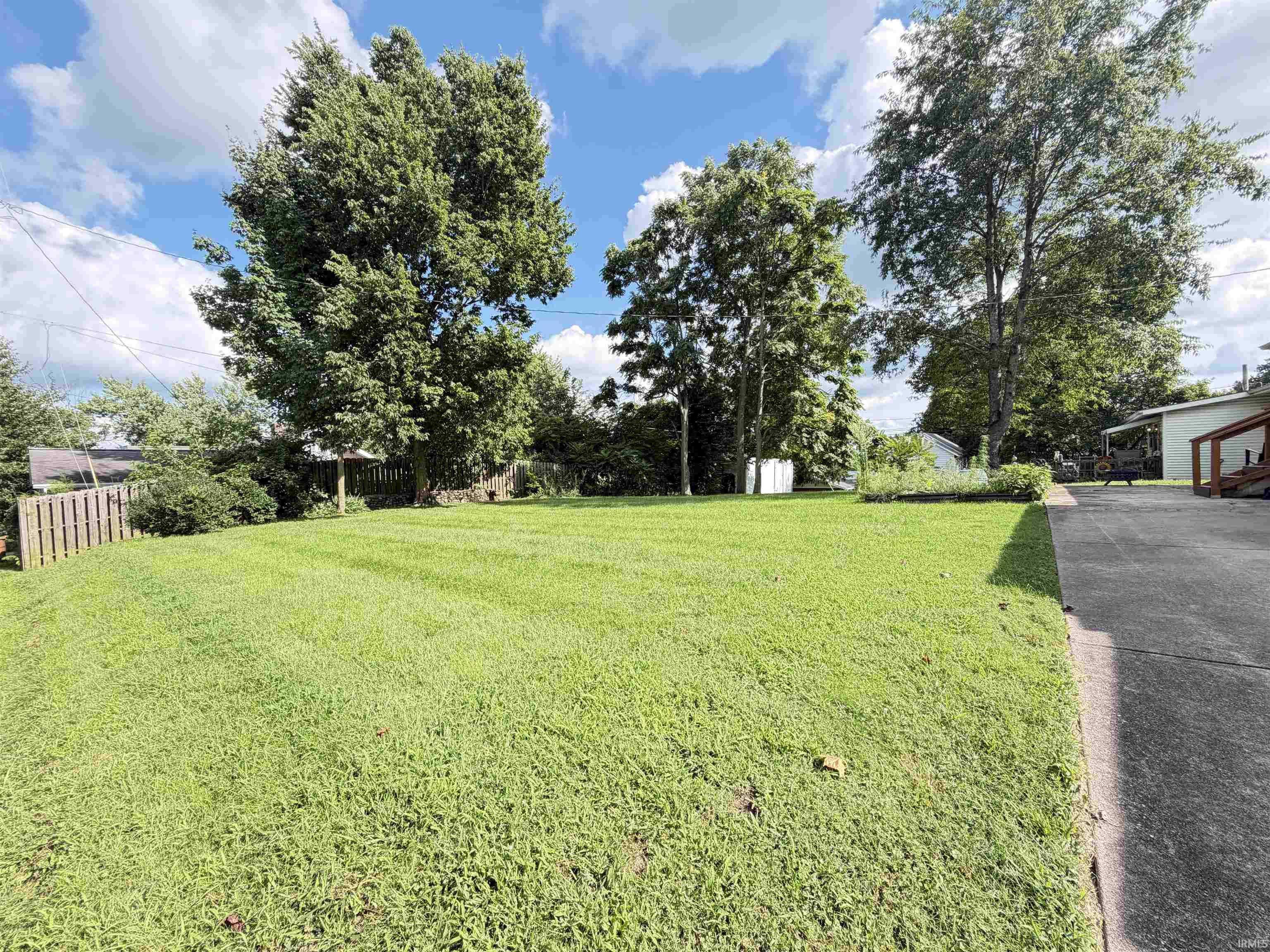 5th image of 215 N Newlin St, Veedersburg, IN 47987 | MLS# 202633698