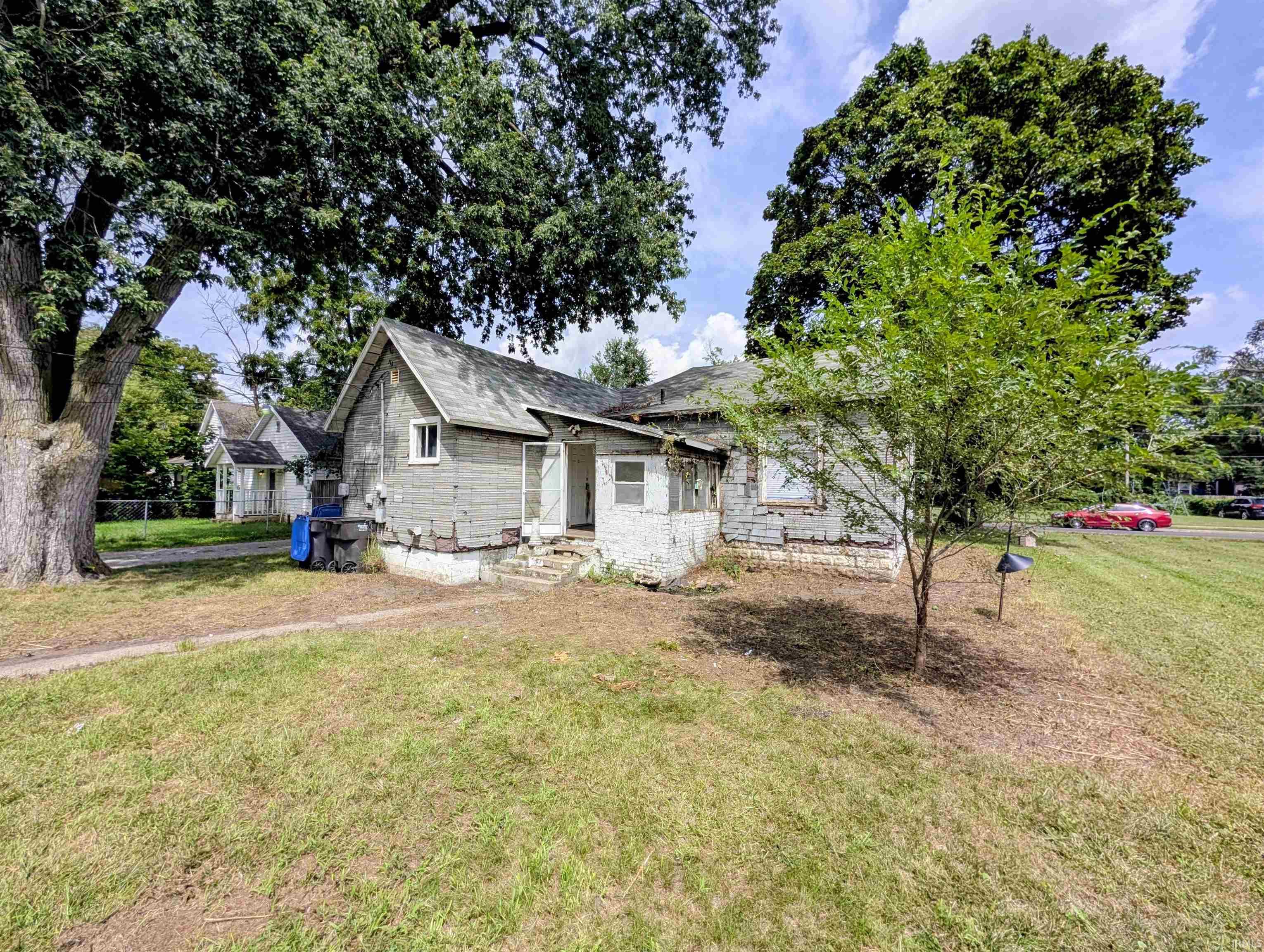 29th image of 415 Sherman St, Elkhart, IN 46516 | MLS# 202633711