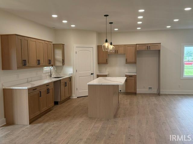 Photo 5 of 25 Chrysler Avenue