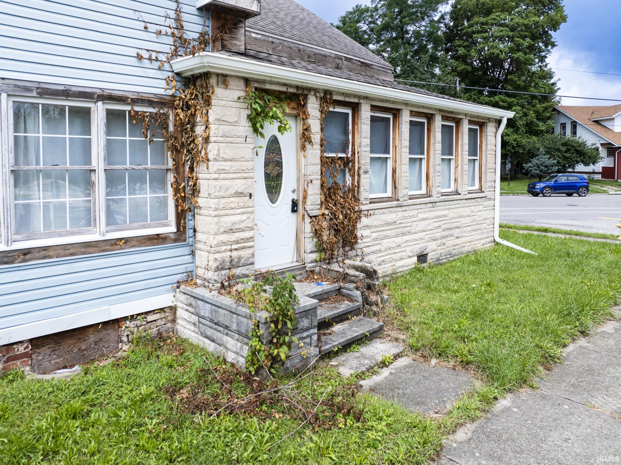 3rd image of 901 W Adams St, Muncie, IN 47305 | MLS# 202633771
