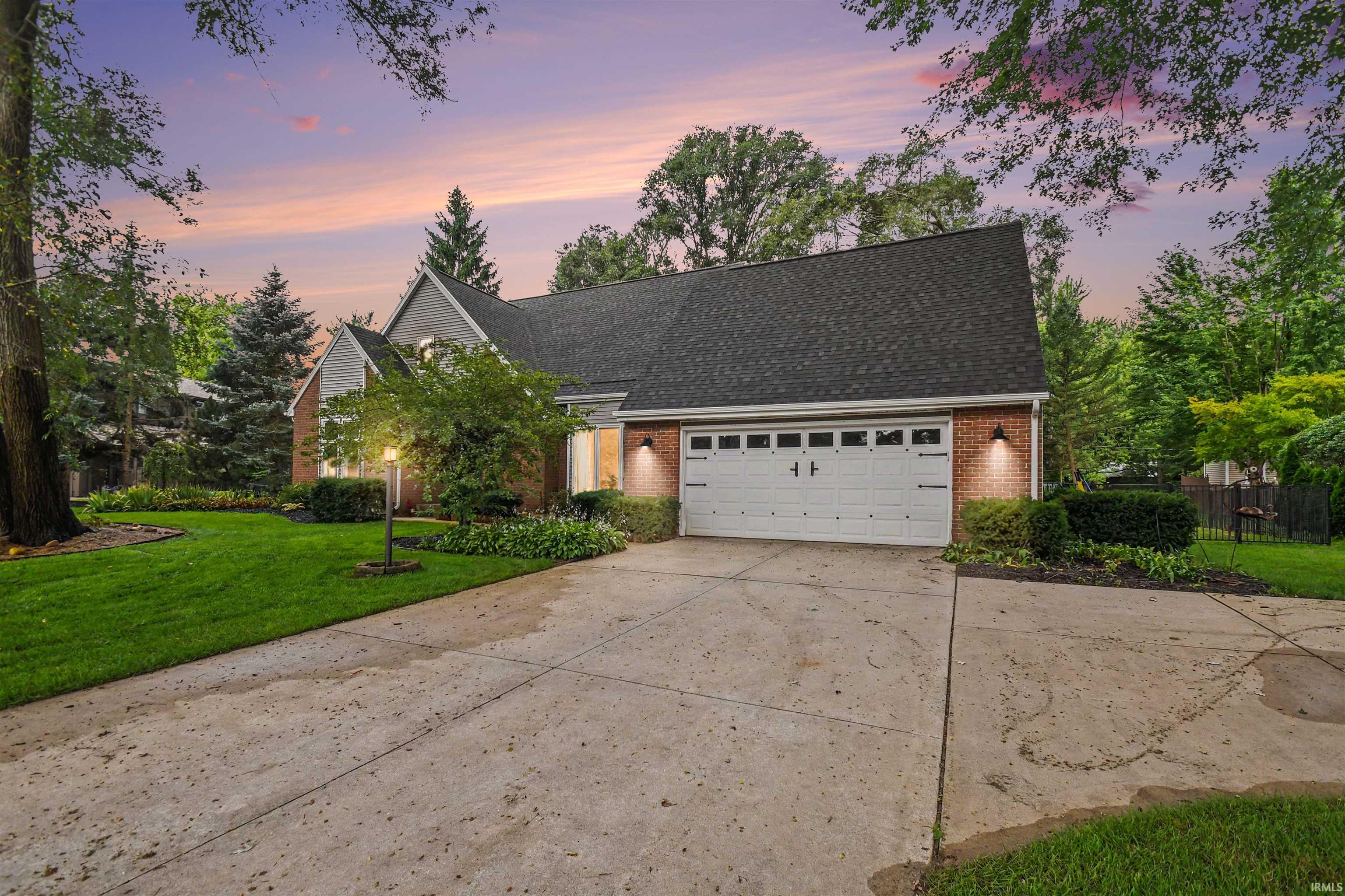 2nd image of 54563 Hunters Ct, Elkhart, IN 46514 | MLS# 202633778