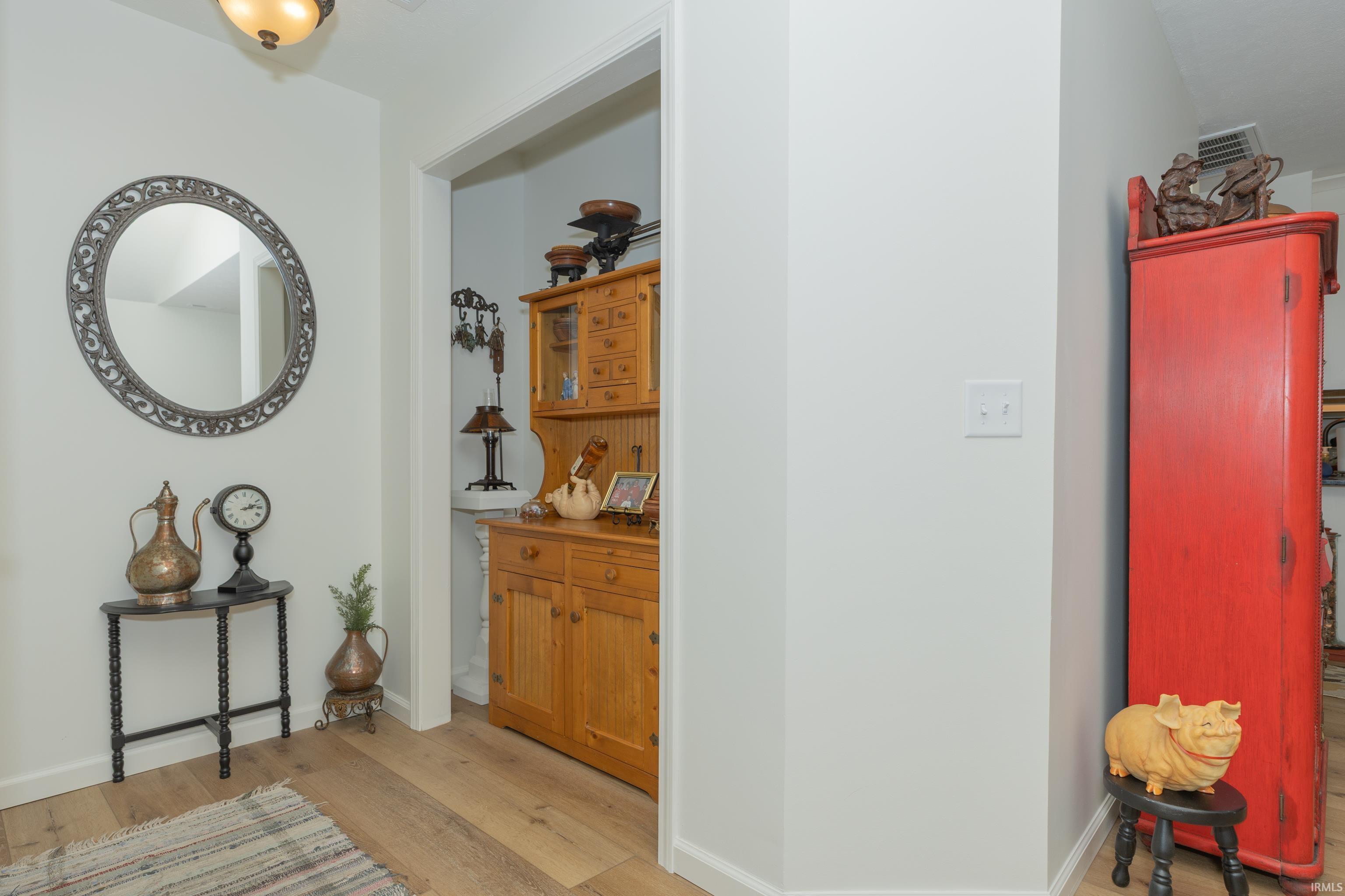 3rd image of 8217 River Park Wy, Evansville, IN 47715 | MLS# 202633785