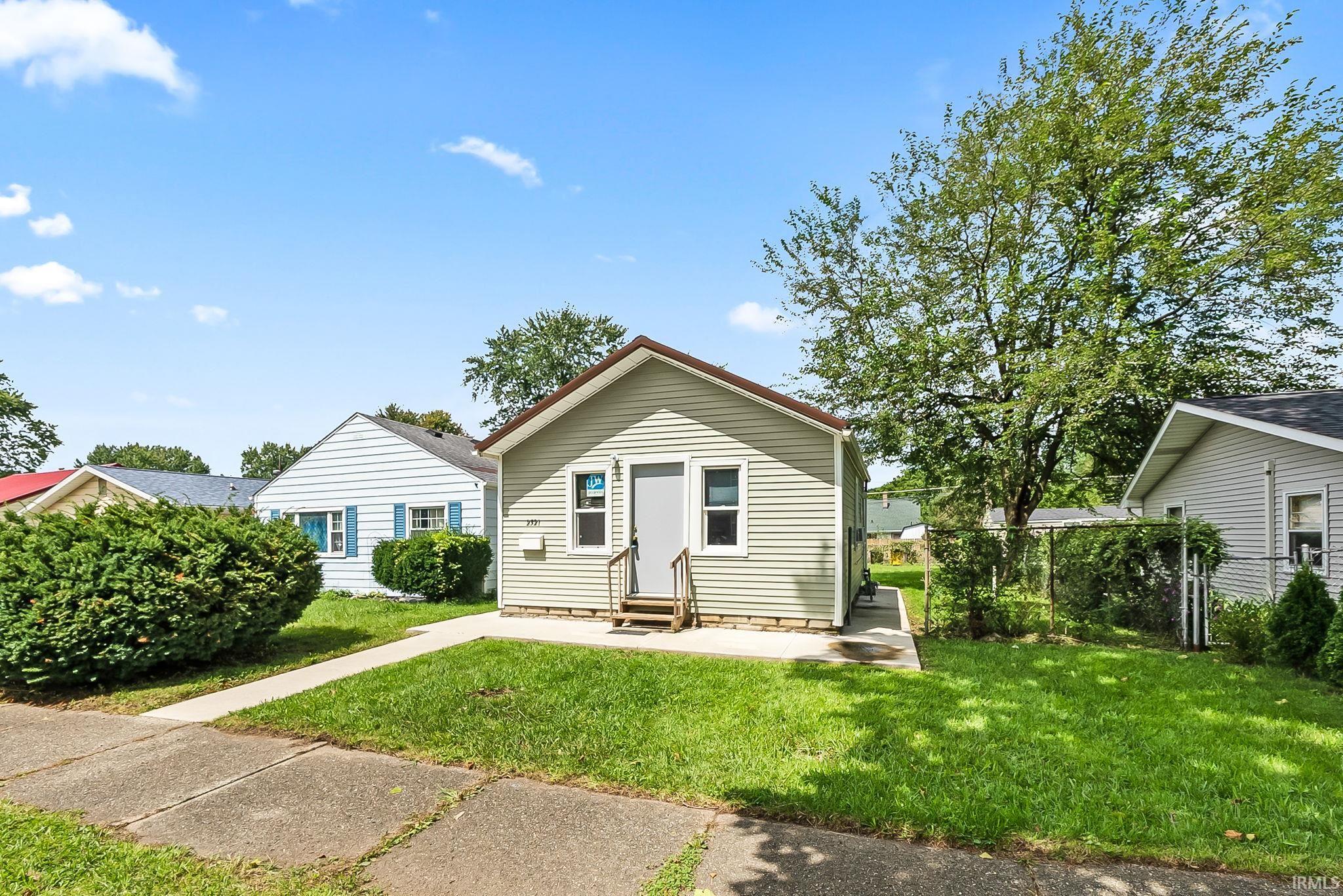 2nd image of 2521 Kenwood Ave, Fort Wayne, IN 46805 | MLS# 202633814