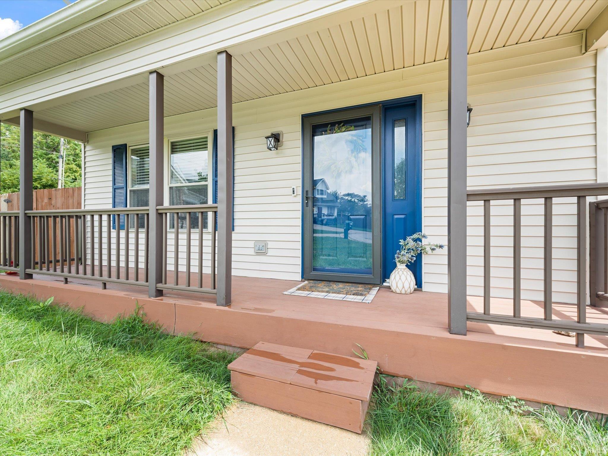 2nd image of 905 S Timothy Ct, Bloomington, IN 47403 | MLS# 202633822