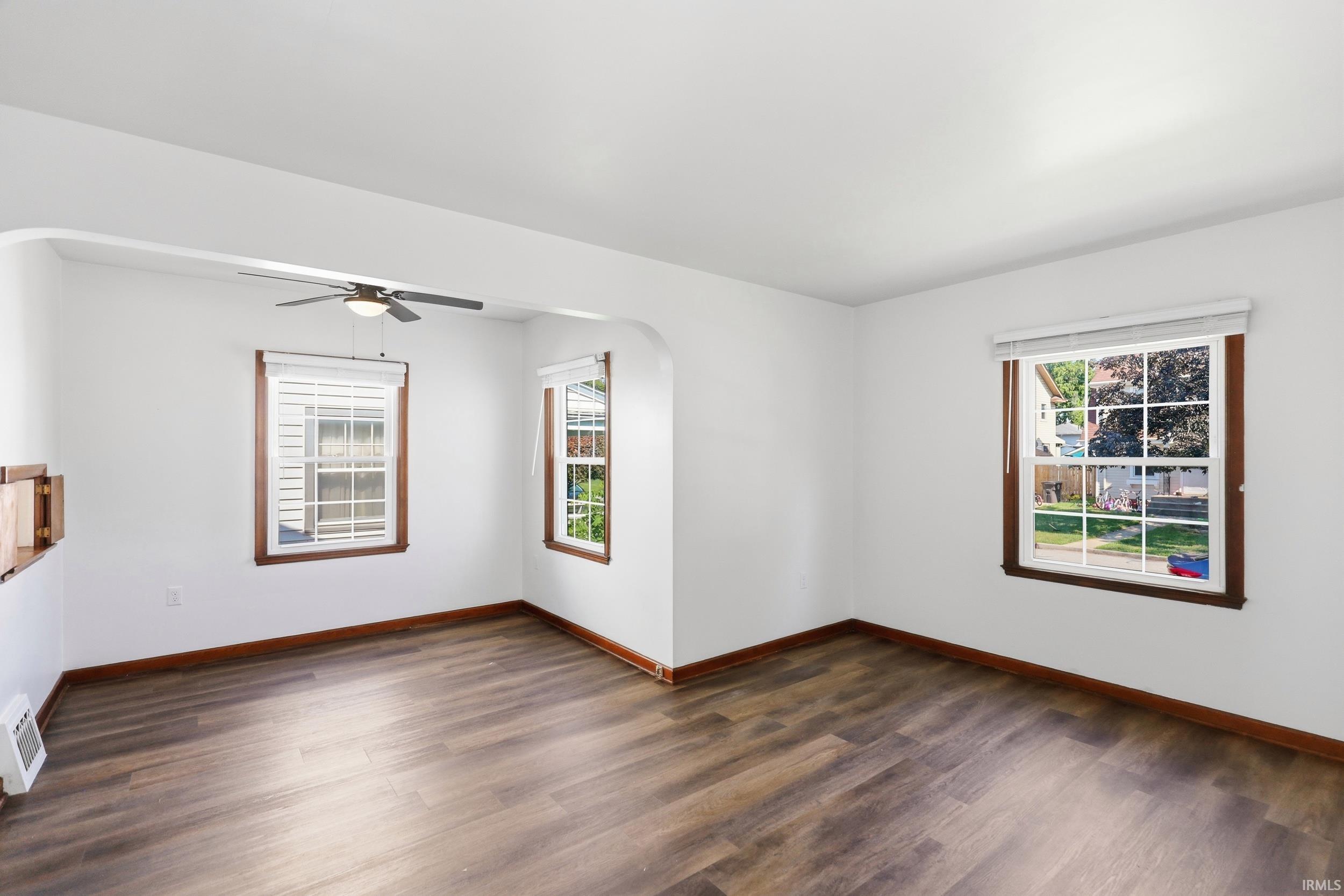 4th image of 1226 Clara Ave, Fort Wayne, IN 46805 | MLS# 202633827