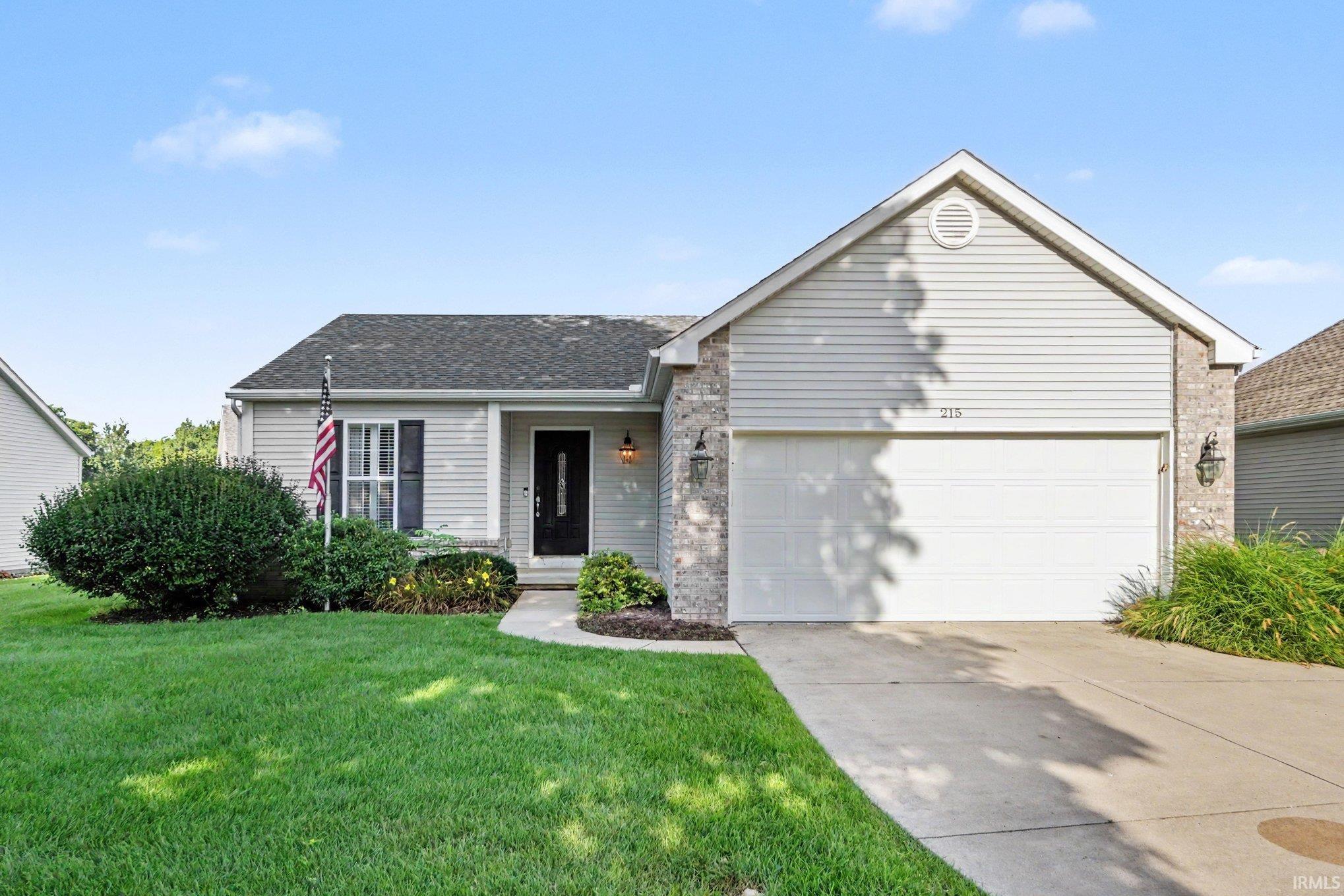 1st image of 215 Terry Ln, Mishawaka, IN 46544 | MLS# 202633835