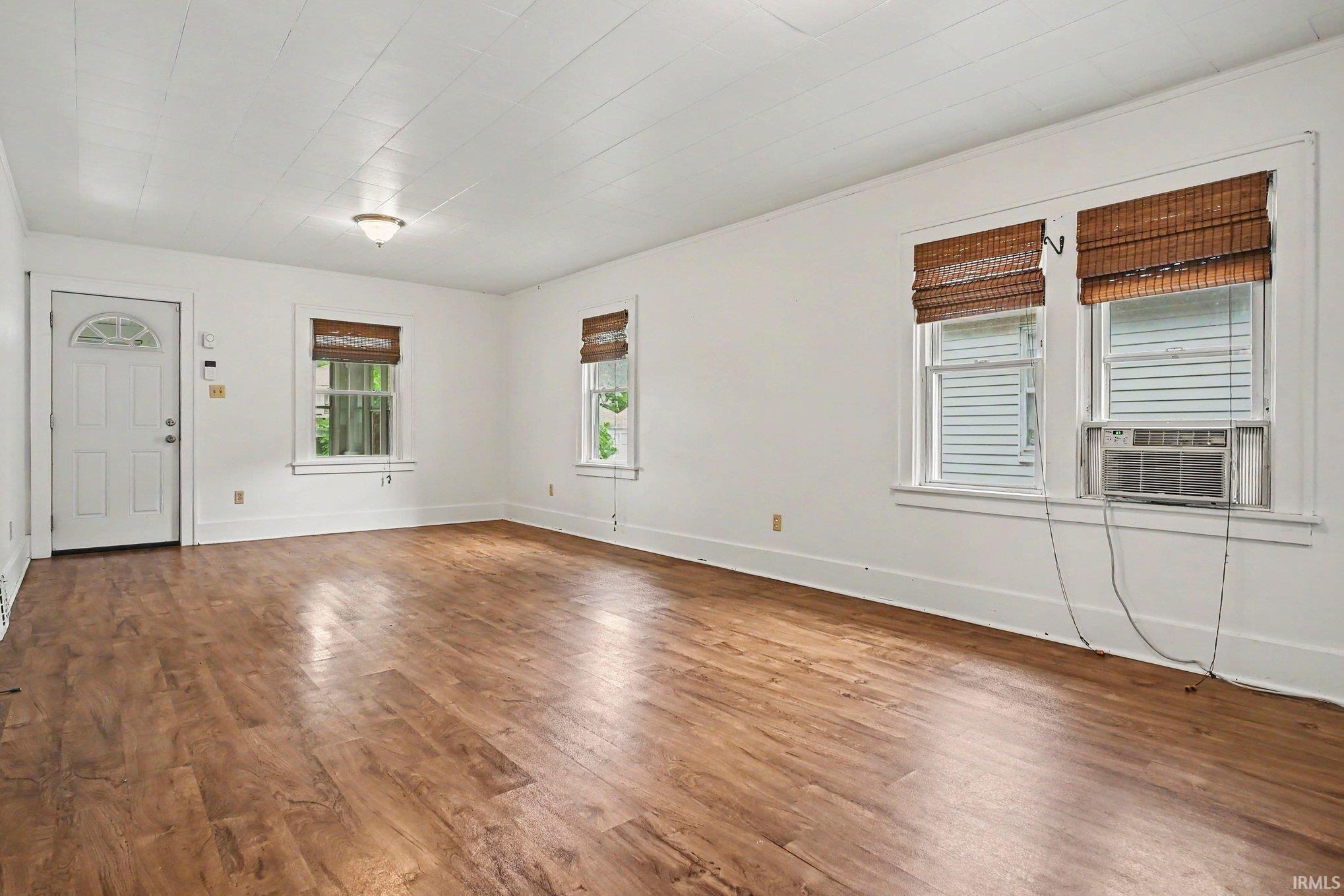 4th image of 310 E Fairview Ave, South Bend, IN 46614 | MLS# 202633837