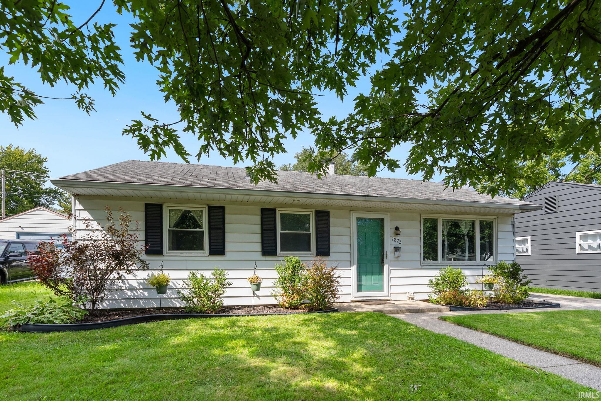 3rd image of 1822 Rosemont Dr, Fort Wayne, IN 46808 | MLS# 202633850