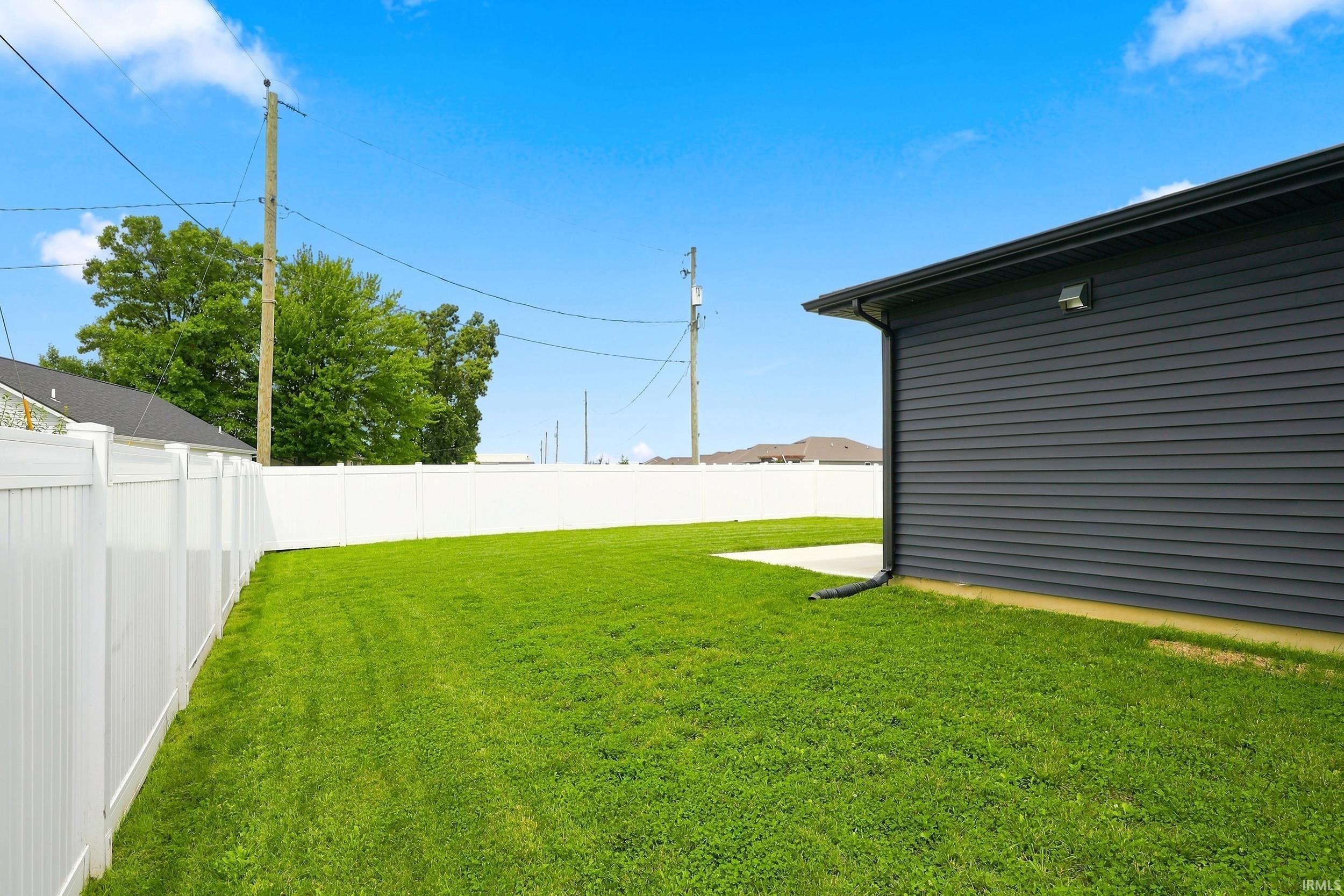 44th image of 10827 Kathy Dr, Fort Wayne, IN 46835 | MLS# 202633864