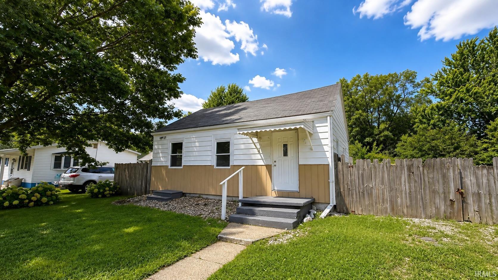 2nd image of 1008 E Spraker St, Kokomo, IN 46901 | MLS# 202633890