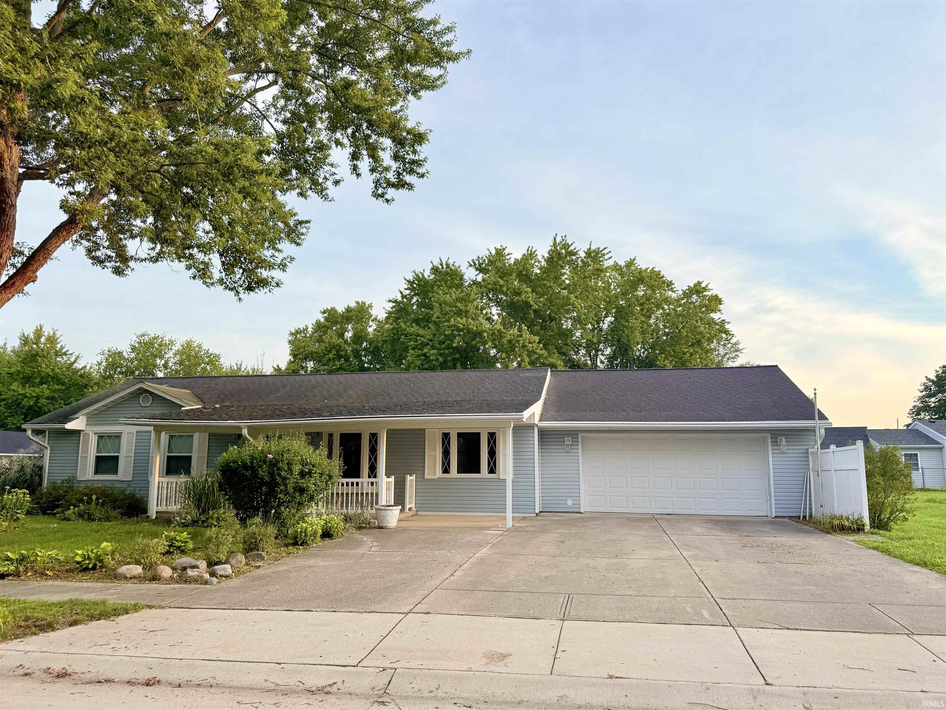 1st image of 600 Beech Dr, Gas City, IN 46933 | MLS# 202633893