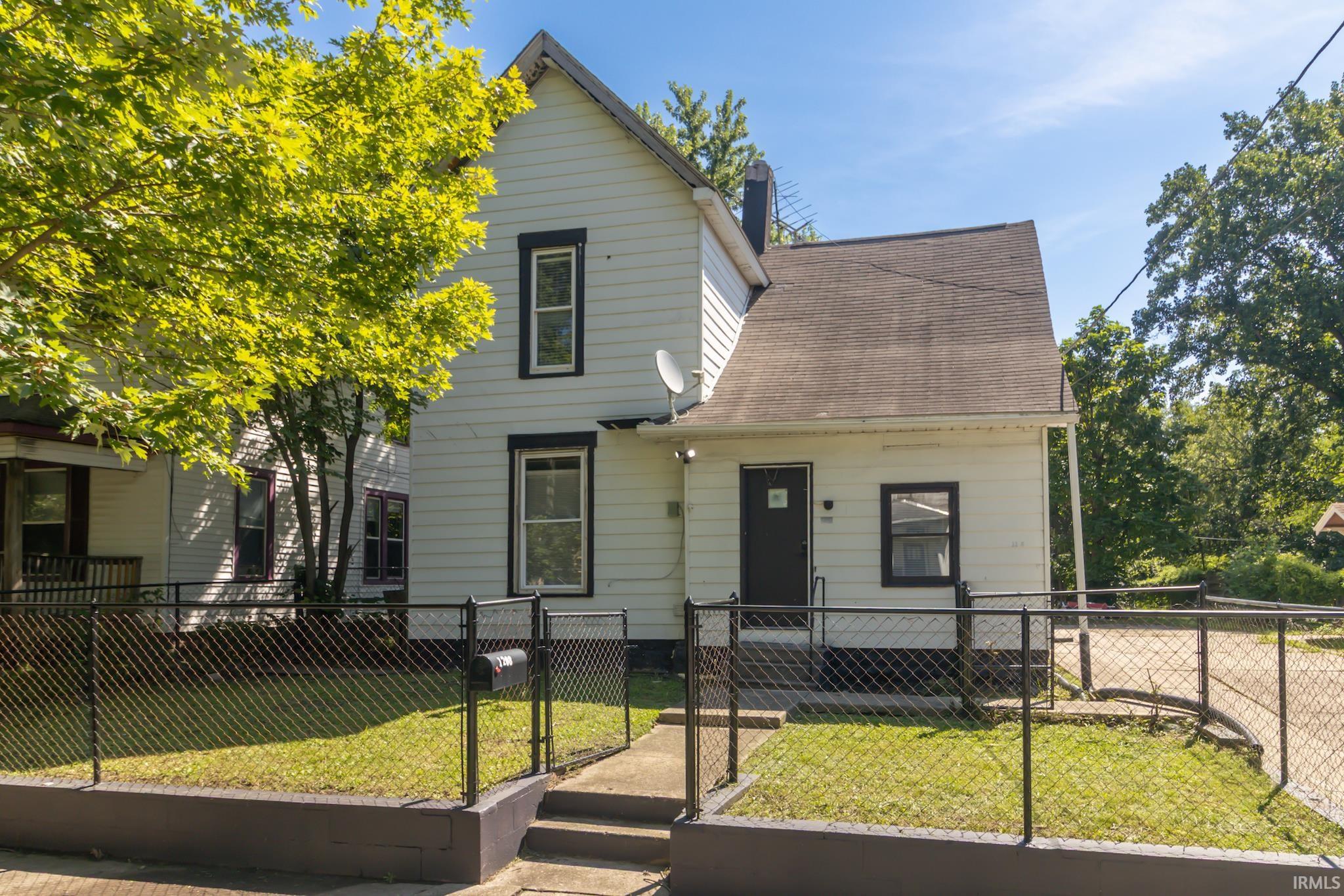 2nd image of 1208 N Elm St, Muncie, IN 47303 | MLS# 202633906