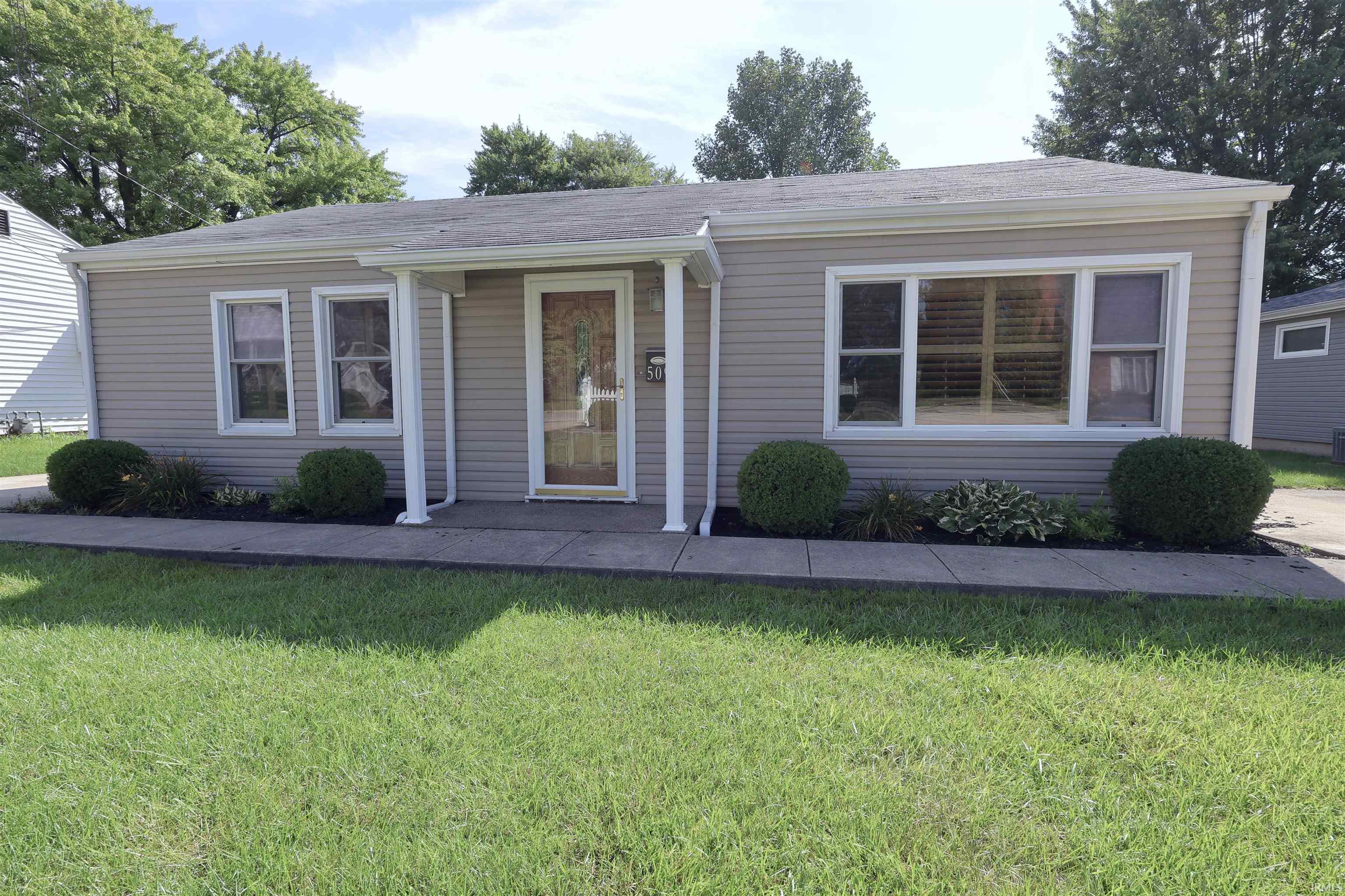 1st image of 509 S Oak St, Winchester, IN 47394 | MLS# 202633921