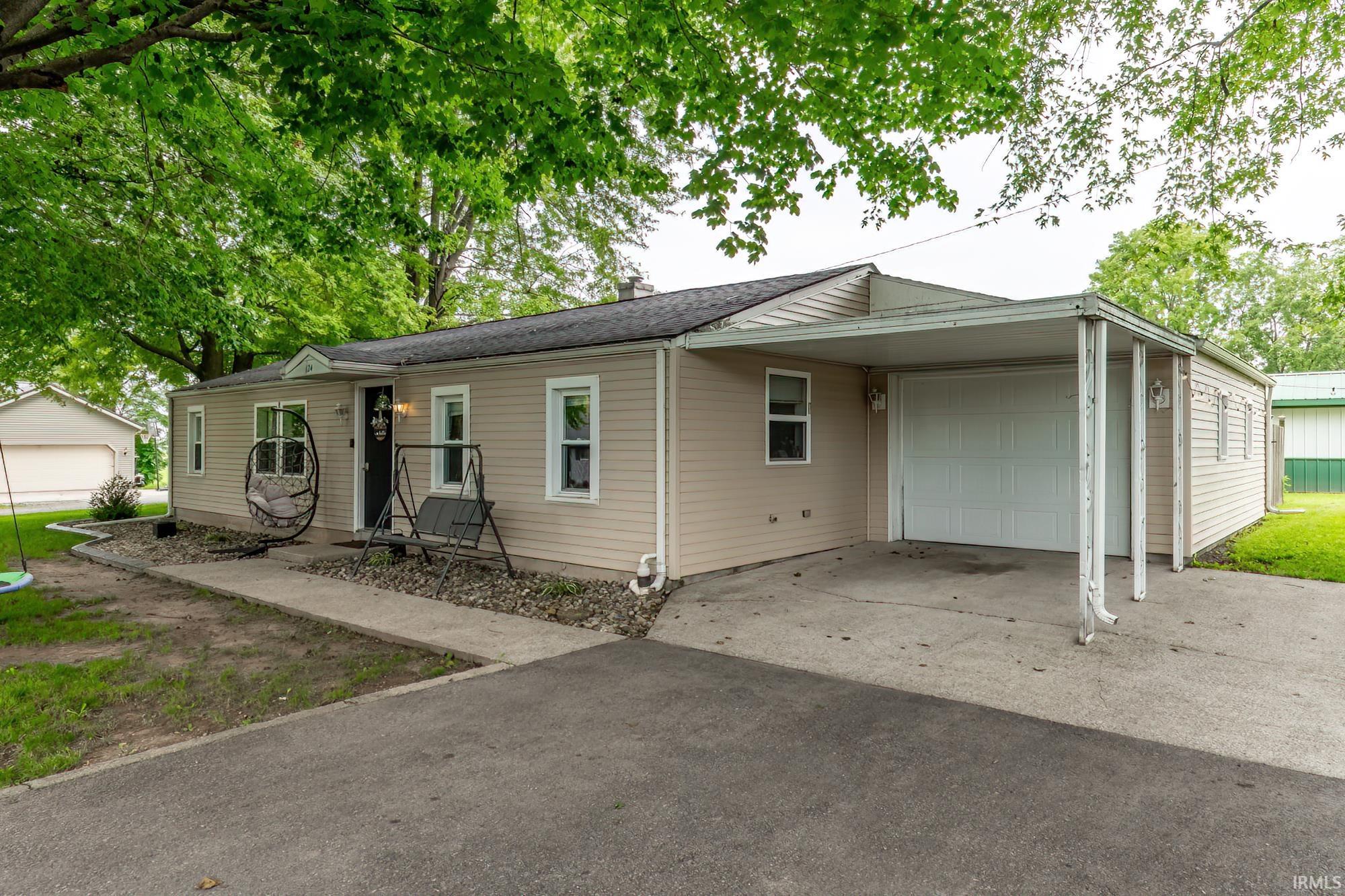 3rd image of 124 N Babcock St, Topeka, IN 46571 | MLS# 202633938