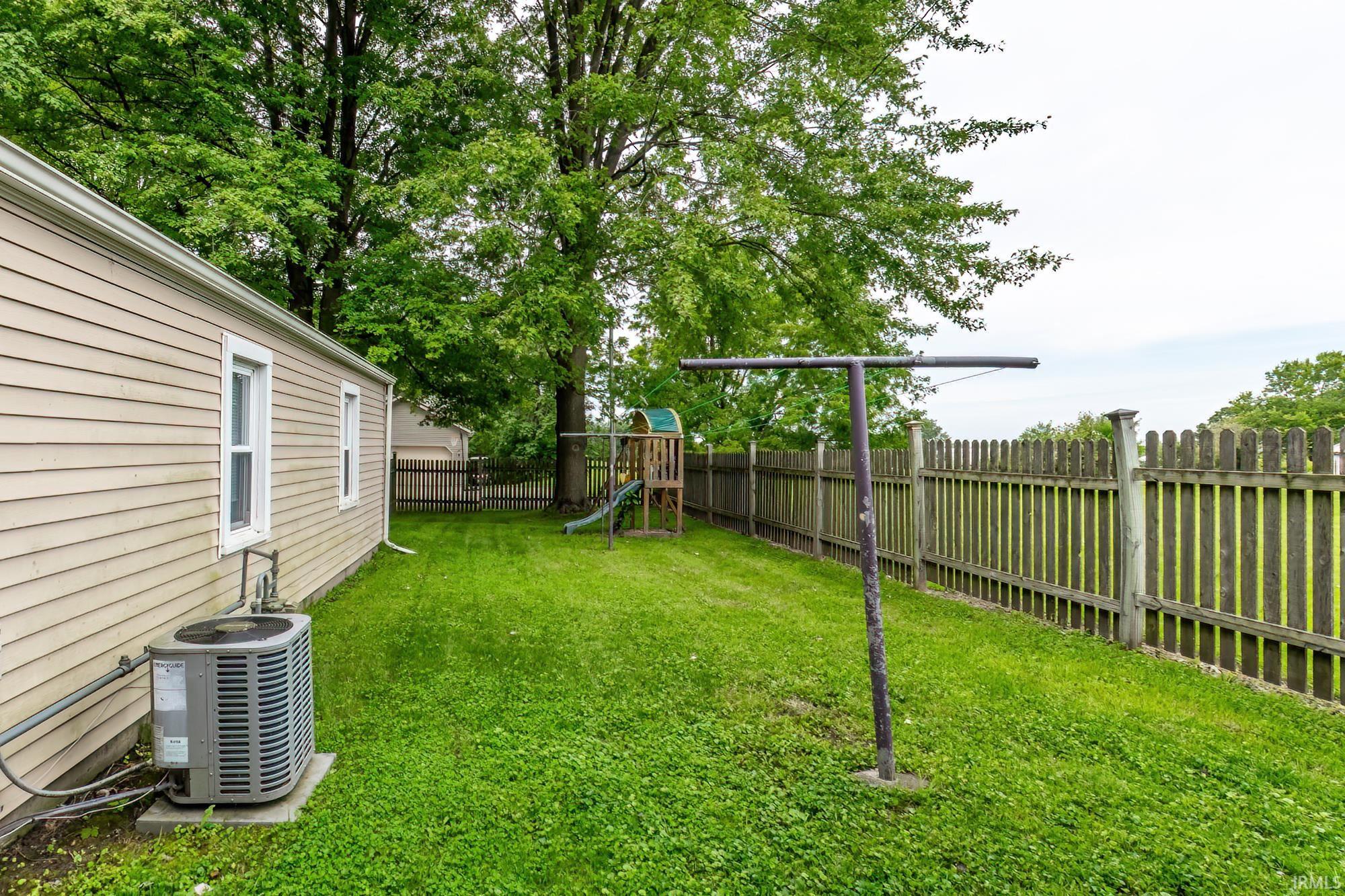 5th image of 124 N Babcock St, Topeka, IN 46571 | MLS# 202633938