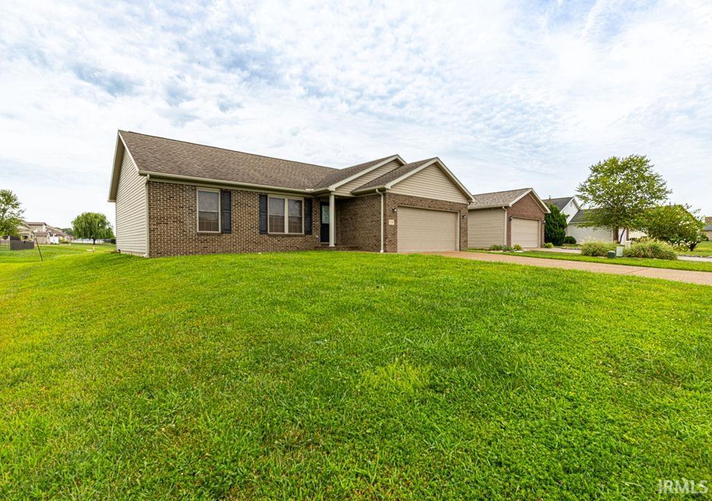 2nd image of 3940 Eagle Watch Dr, Evansville, IN 47725 | MLS# 202633950