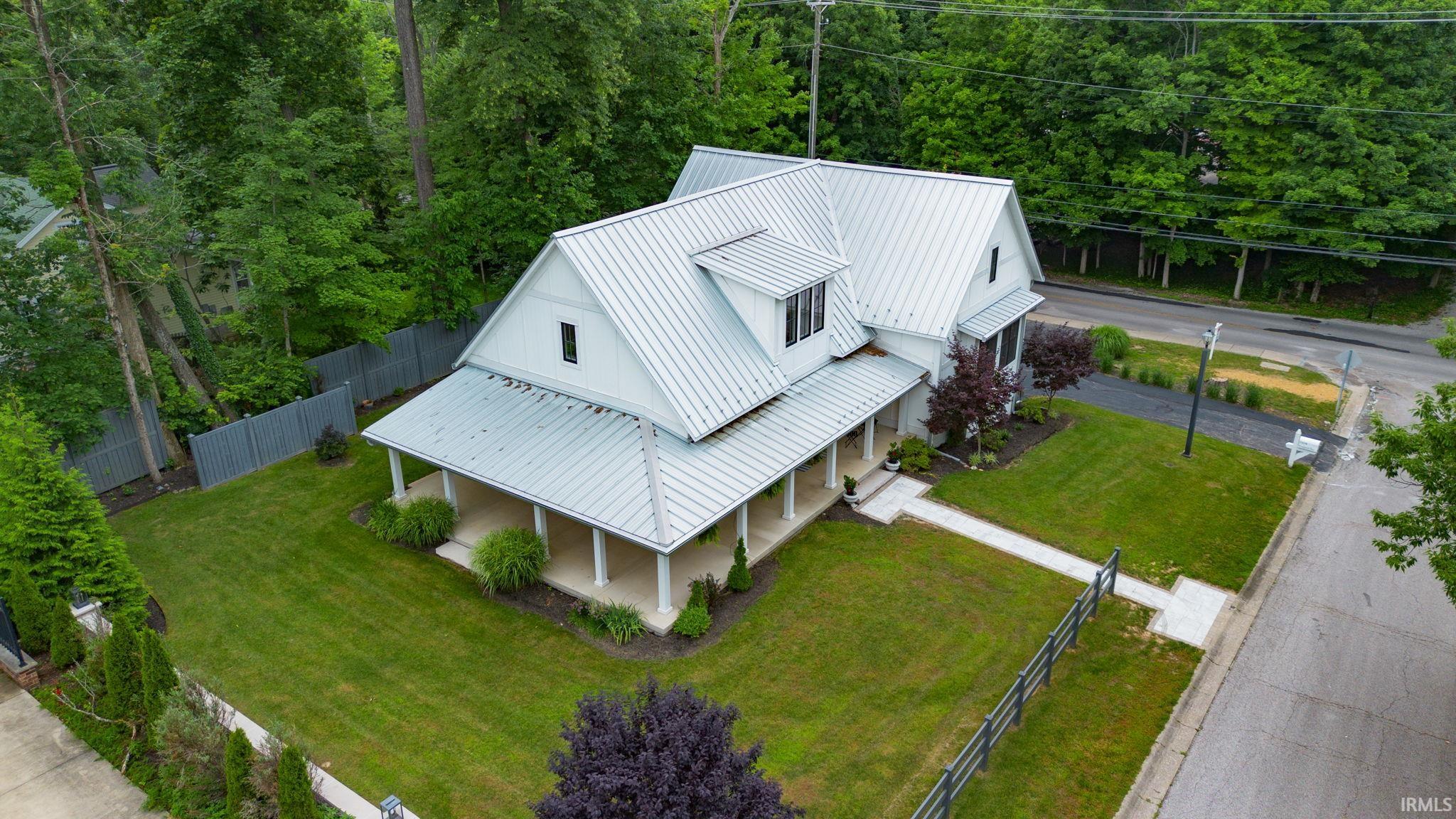 3rd image of 2104 E Woodstock Pl, Bloomington, IN 47401 | MLS# 202633970