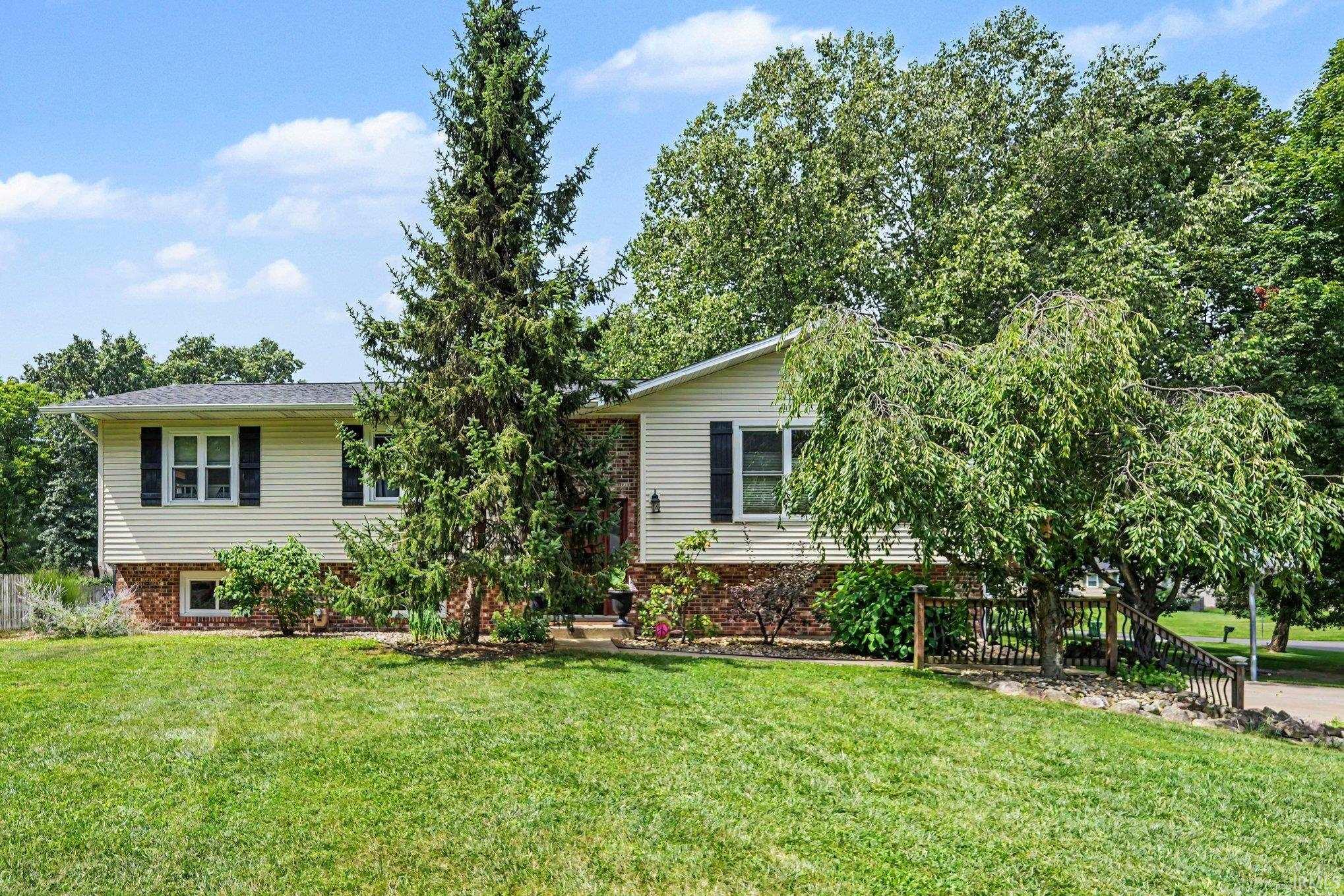 2nd image of 51093 Shady Ln, Elkhart, IN 46514 | MLS# 202633987