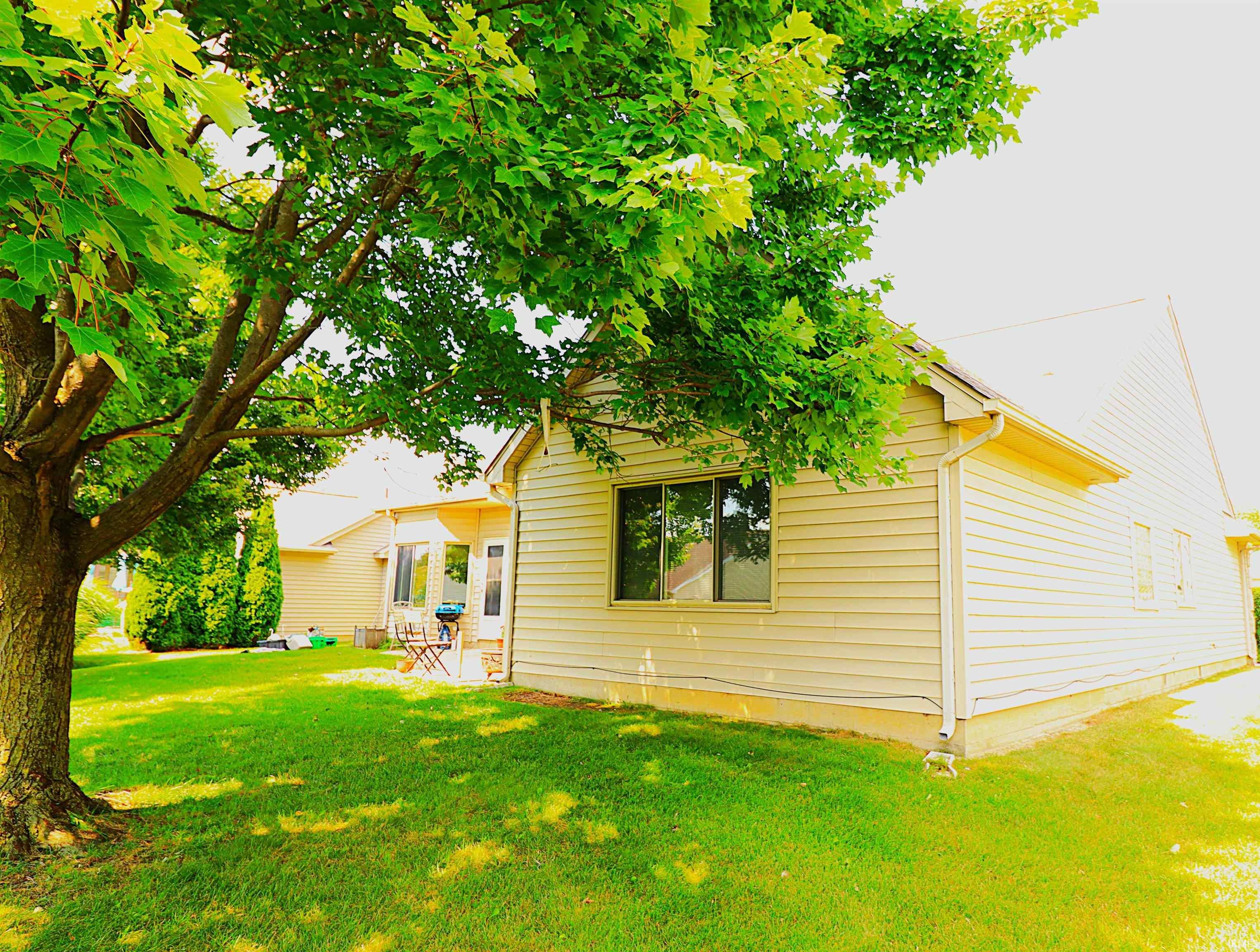 2nd image of 2426 Cheverly Ln, Fort Wayne, IN 46804 | MLS# 202633989