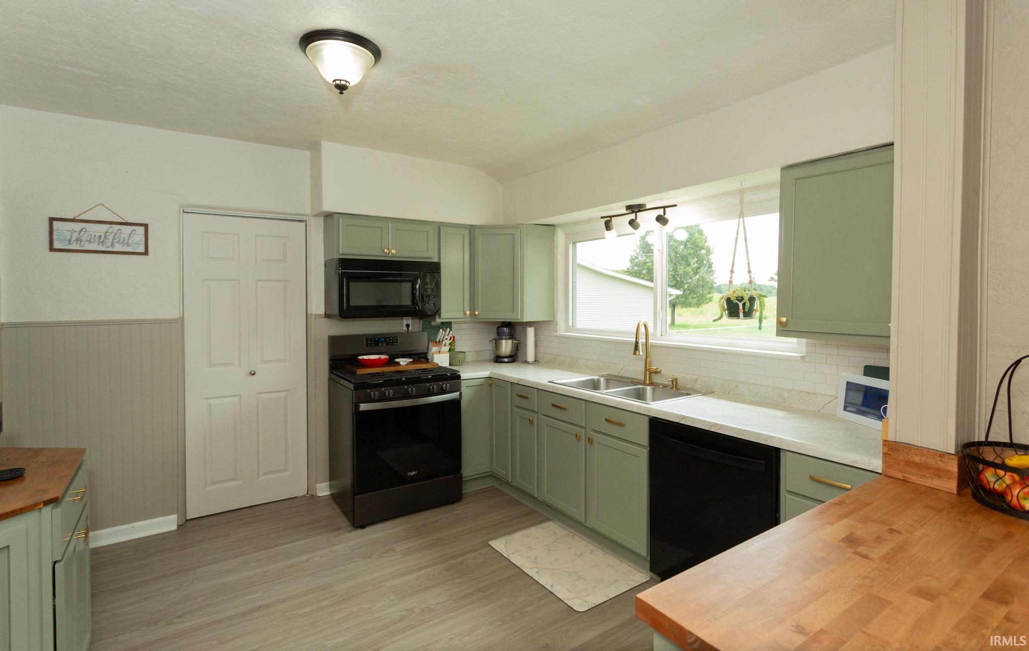 3rd image of 437 W 400 S Rd, Kokomo, IN 46902 | MLS# 202634000