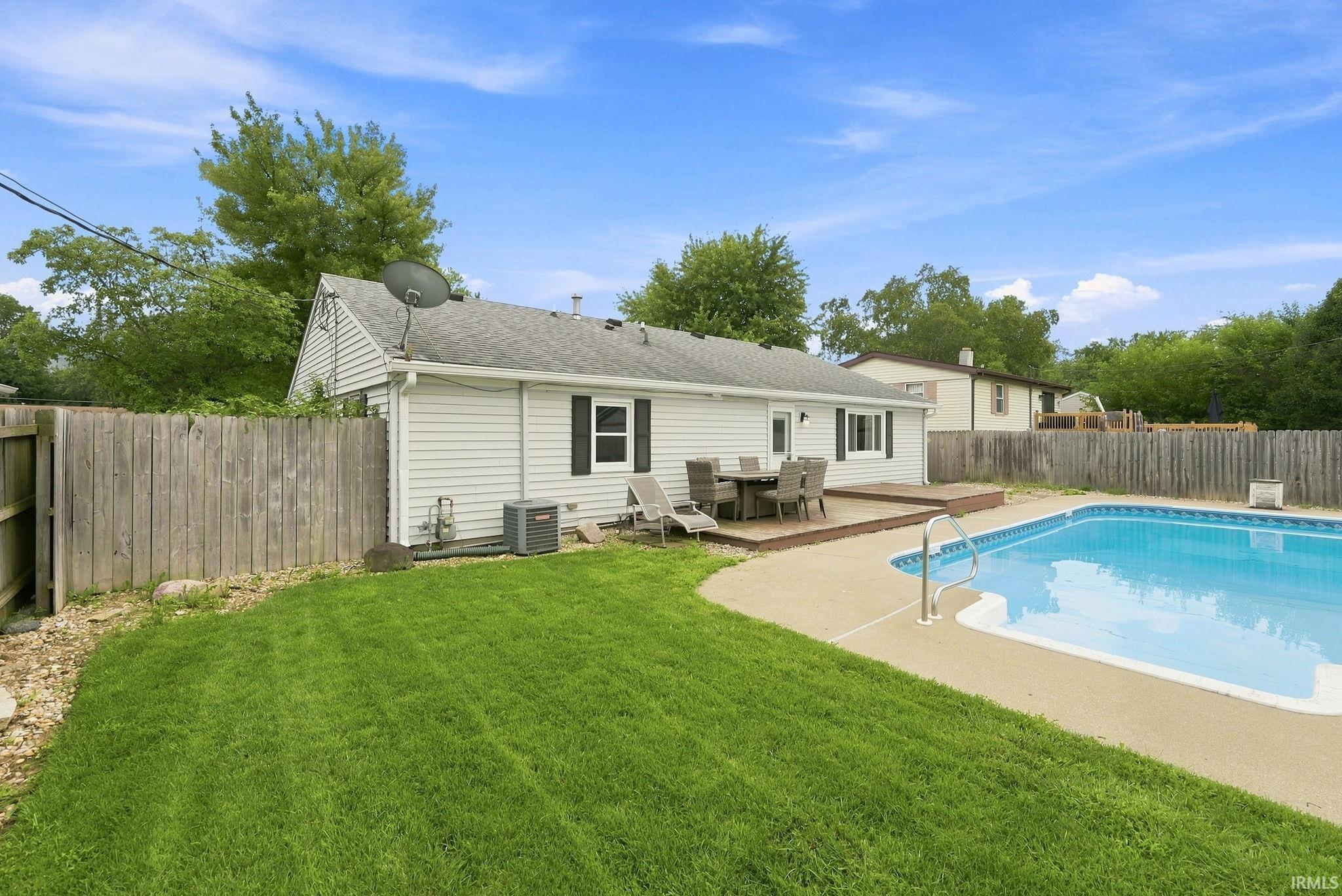 4th image of 1408 W Boulevard, Kokomo, IN 46902 | MLS# 202634010