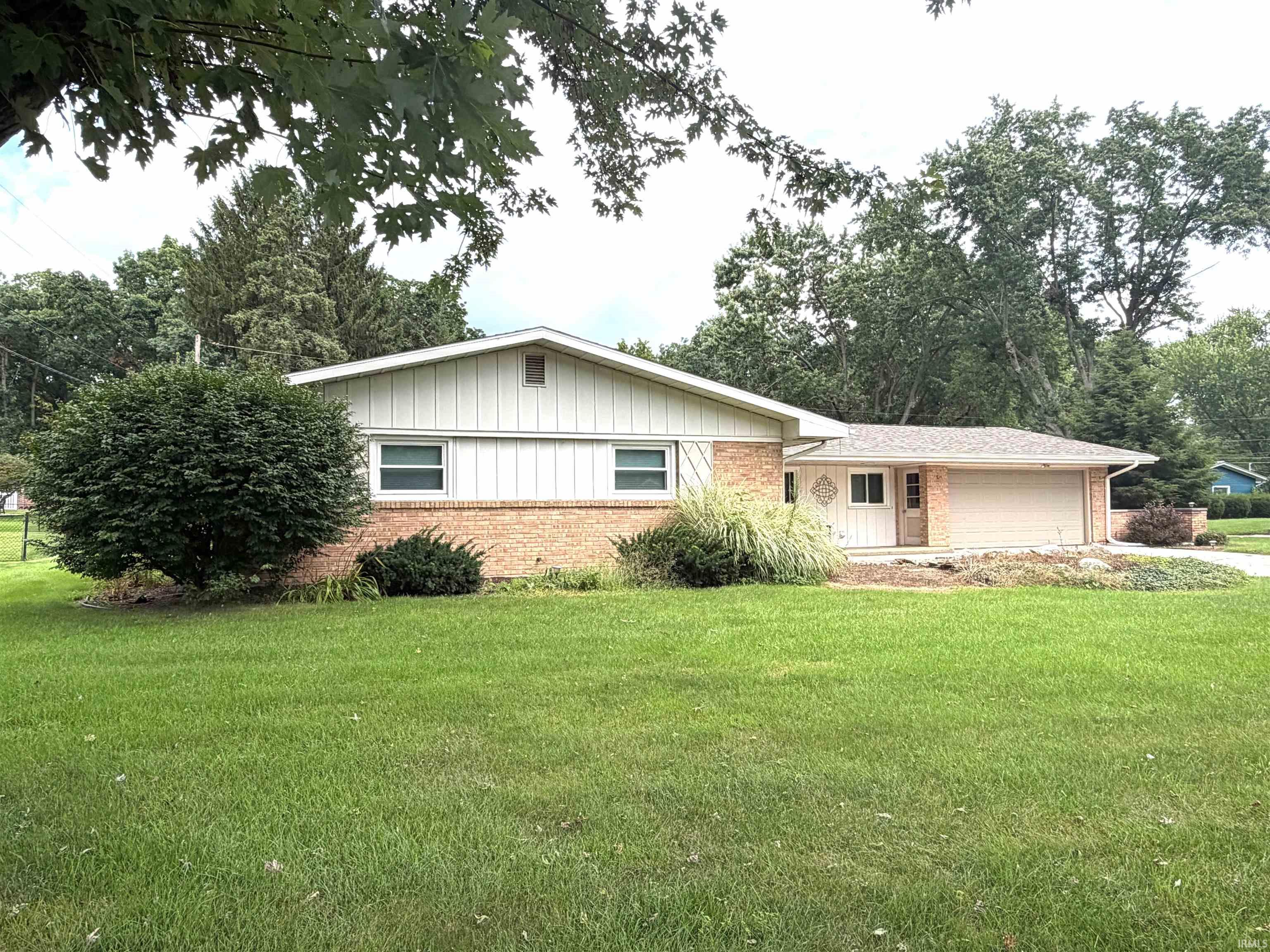 31st image of 1510 Springbrook Dr, Elkhart, IN 46514 | MLS# 202634020