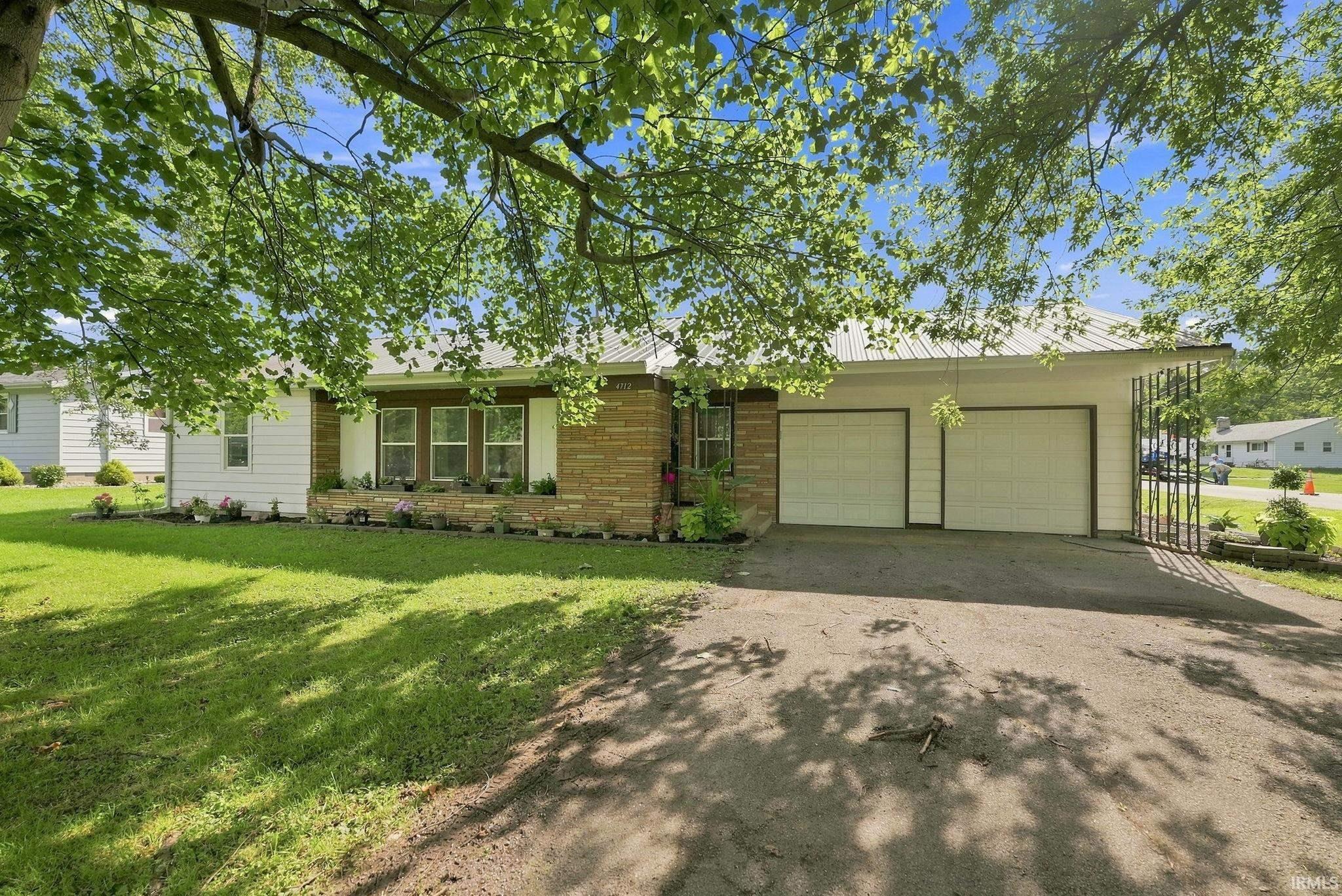 1st image of 4712 Blum Dr, Fort Wayne, IN 46835 | MLS# 202634040