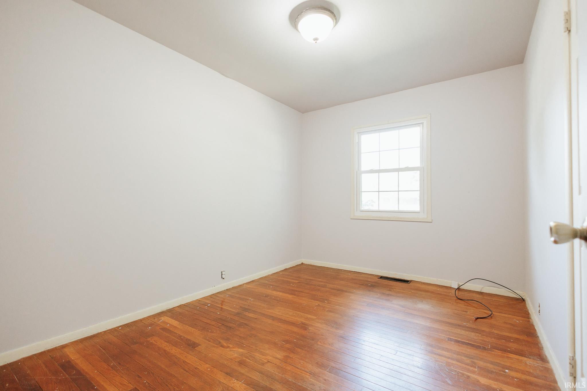 4th image of 4331 Stratford Rd, Evansville, IN 47710 | MLS# 202634044