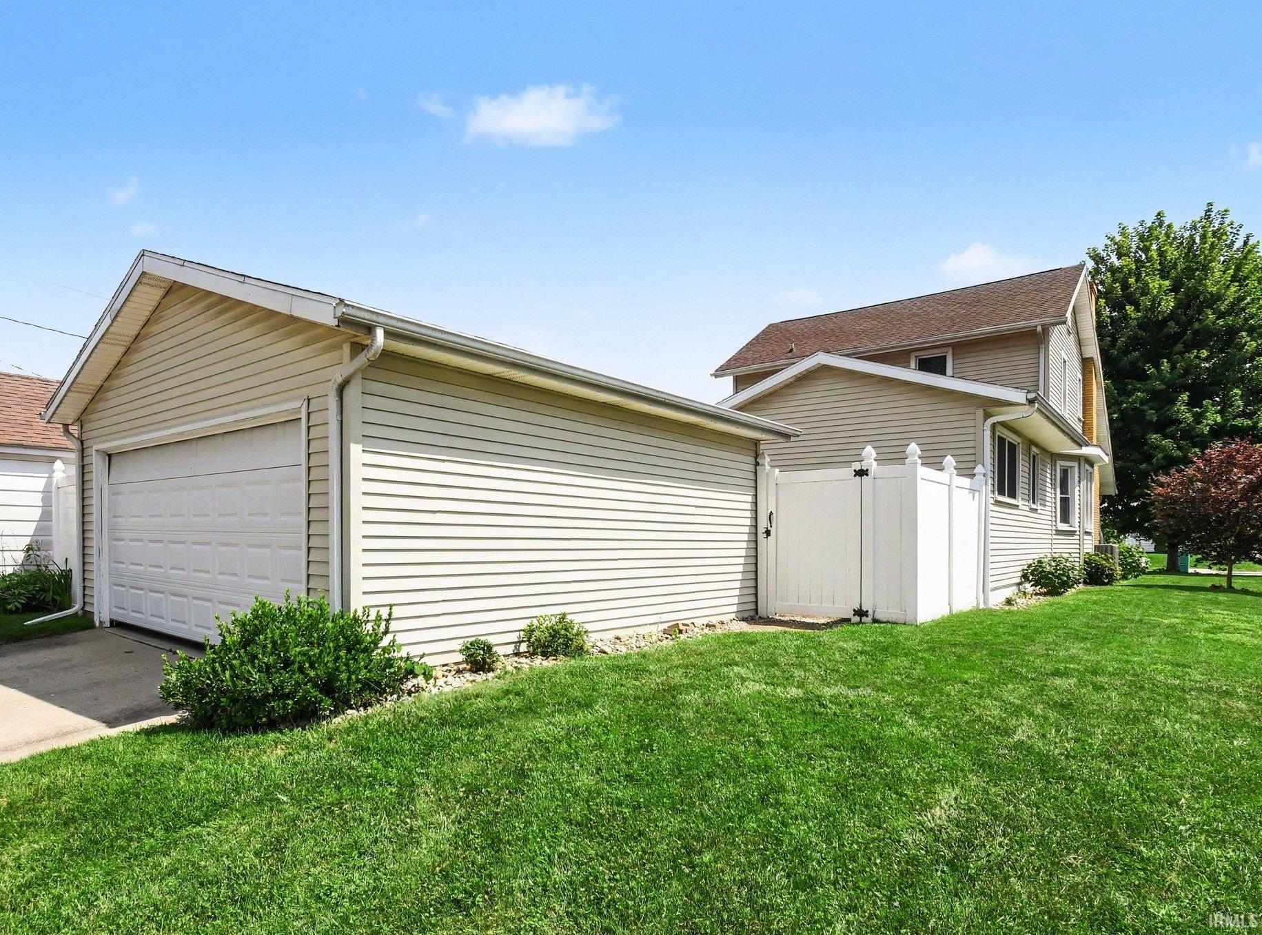 4th image of 301 N Victoria St, Mishawaka, IN 46544 | MLS# 202634045