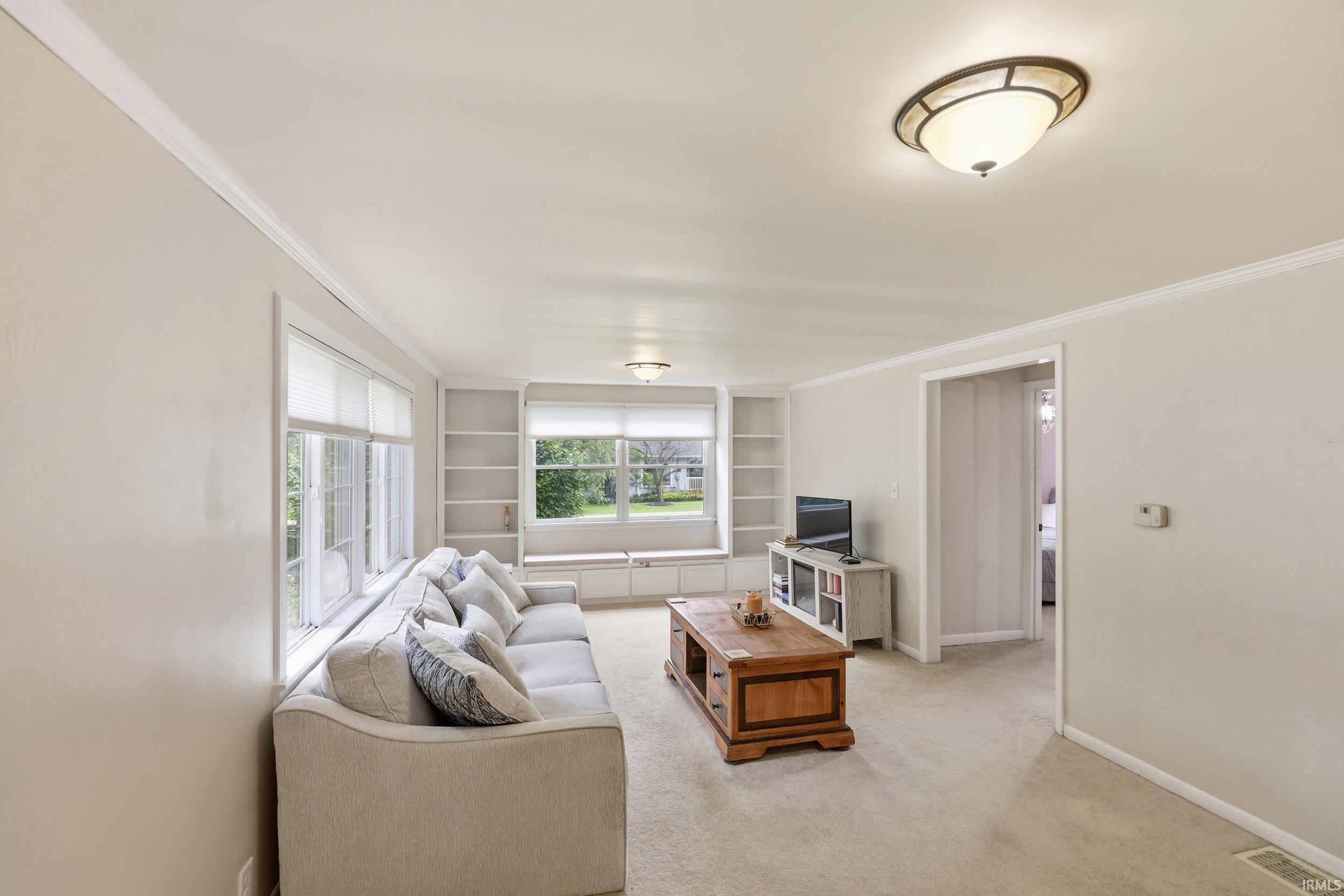 3rd image of 306 S Broad St, Fremont, IN 46737 | MLS# 202634047