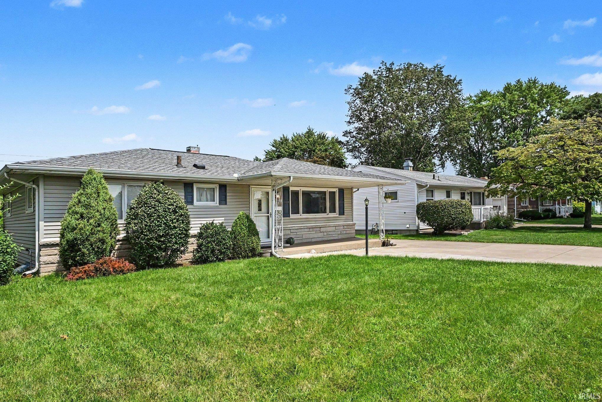 2nd image of 2633 Edison Rd, South Bend, IN 46615 | MLS# 202634055