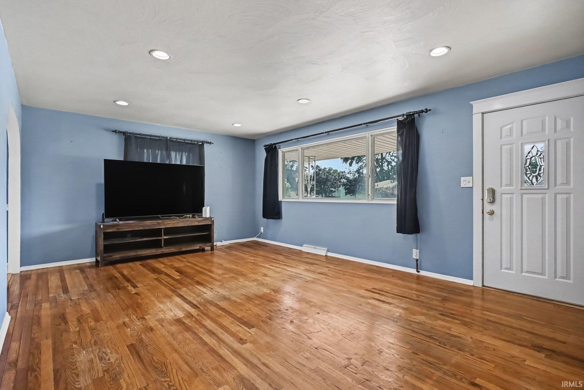 5th image of 2633 Edison Rd, South Bend, IN 46615 | MLS# 202634055