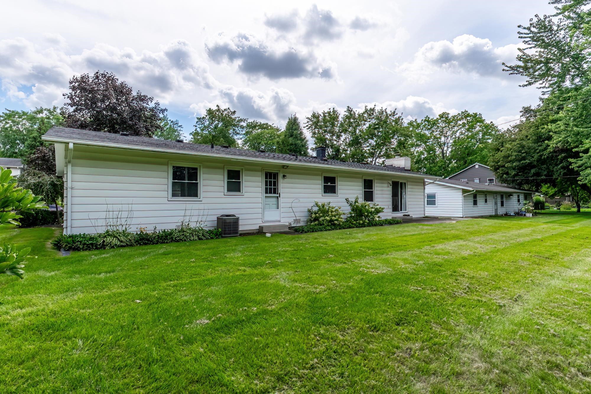 Photo 28 of 2727 Roscommon Drive