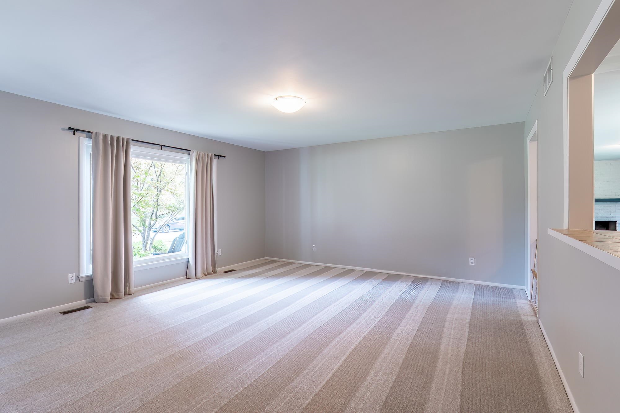 5th image of 2727 Roscommon Dr, Fort Wayne, IN 46805 | MLS# 202634069