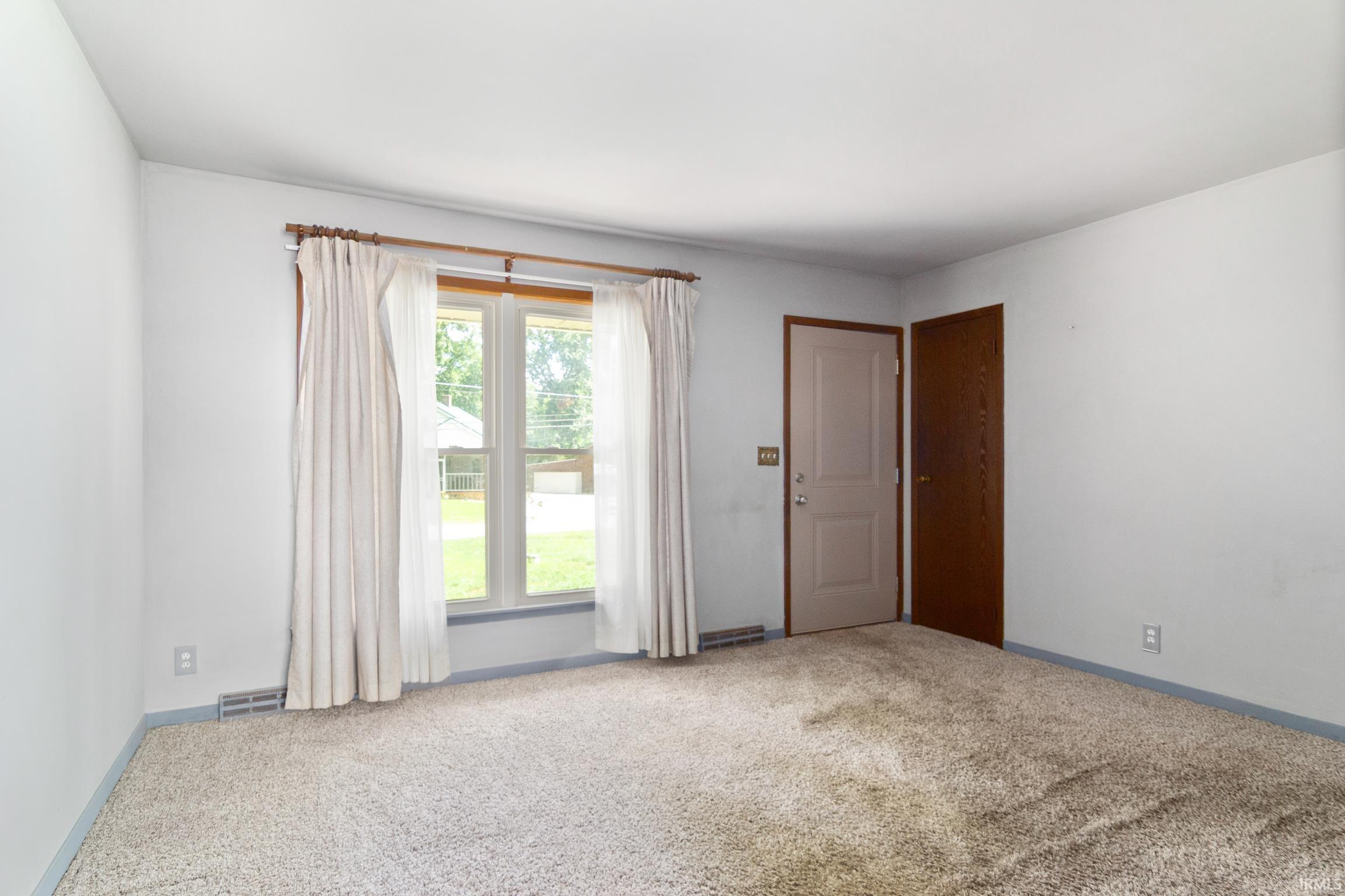 2nd image of 10910 Saint Wendel Rd, Evansville, IN 47720 | MLS# 202634087